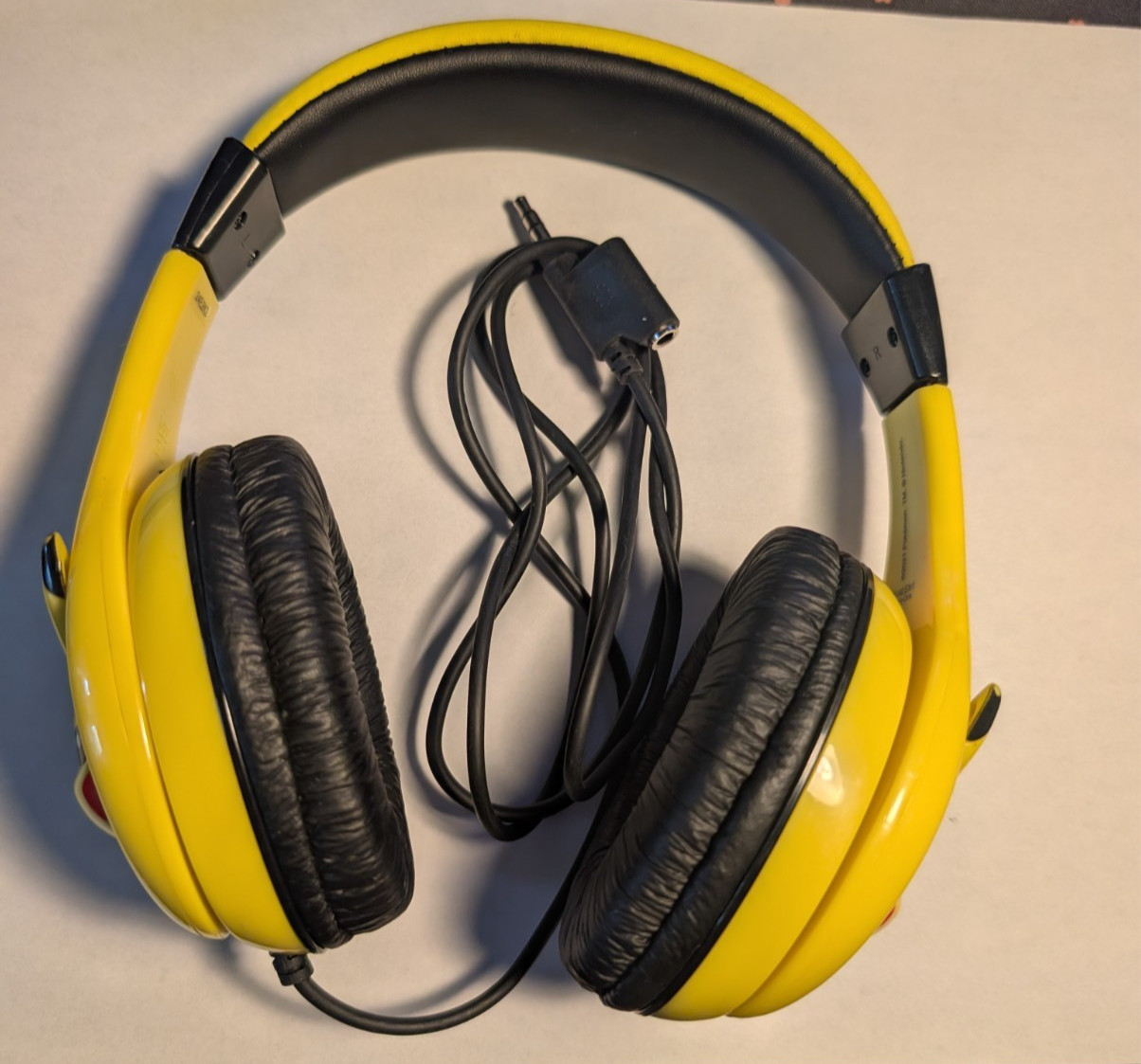 eKids – Pikachu Pokemon Wired Over-the-Ear Headphones – Tested and Working!!
