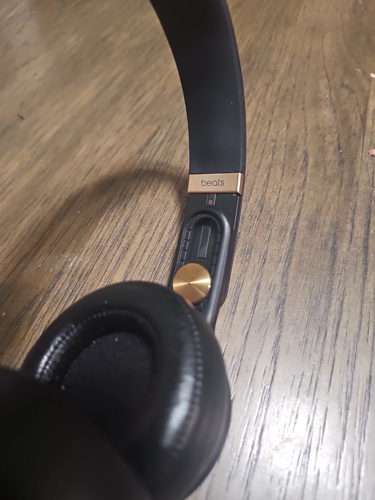 Beats Mixr Headphones David Guetta Edition Matte Black And Gold Limited Edition