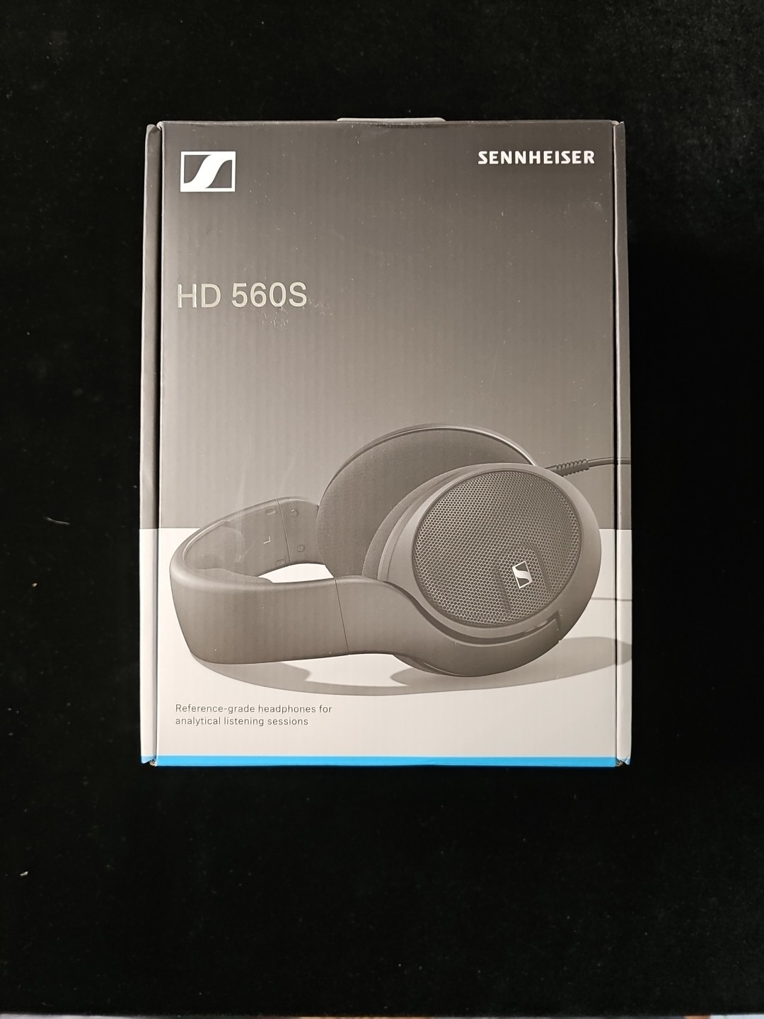 Sennheiser HD-560S High Performance Over-the-Ear Audiophile Wired Headphones
