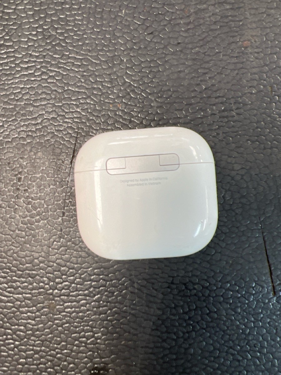 Apple Airpods A3058 4th Generation (PD7017399)