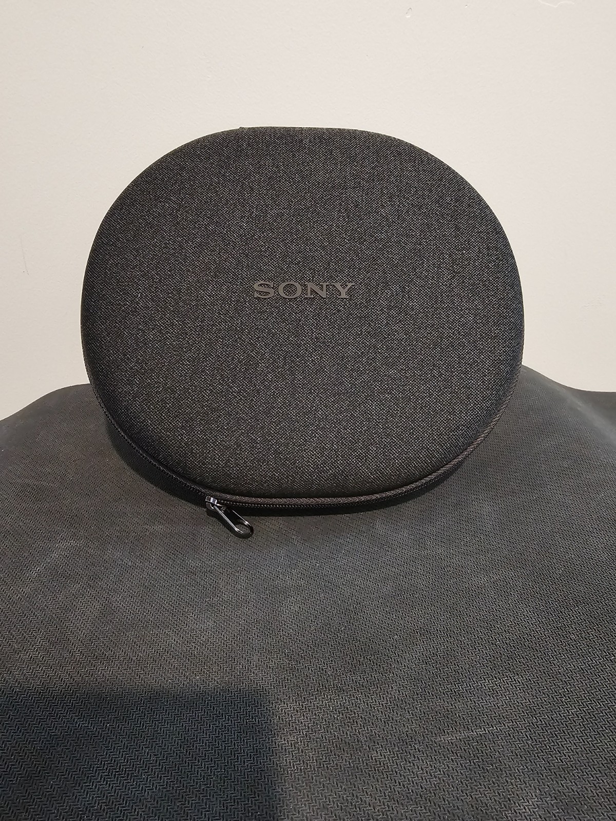 Sony ULT WEAR Wireless Over-Ear Noise-Canceling Headphones WHULT900N/B (Black)