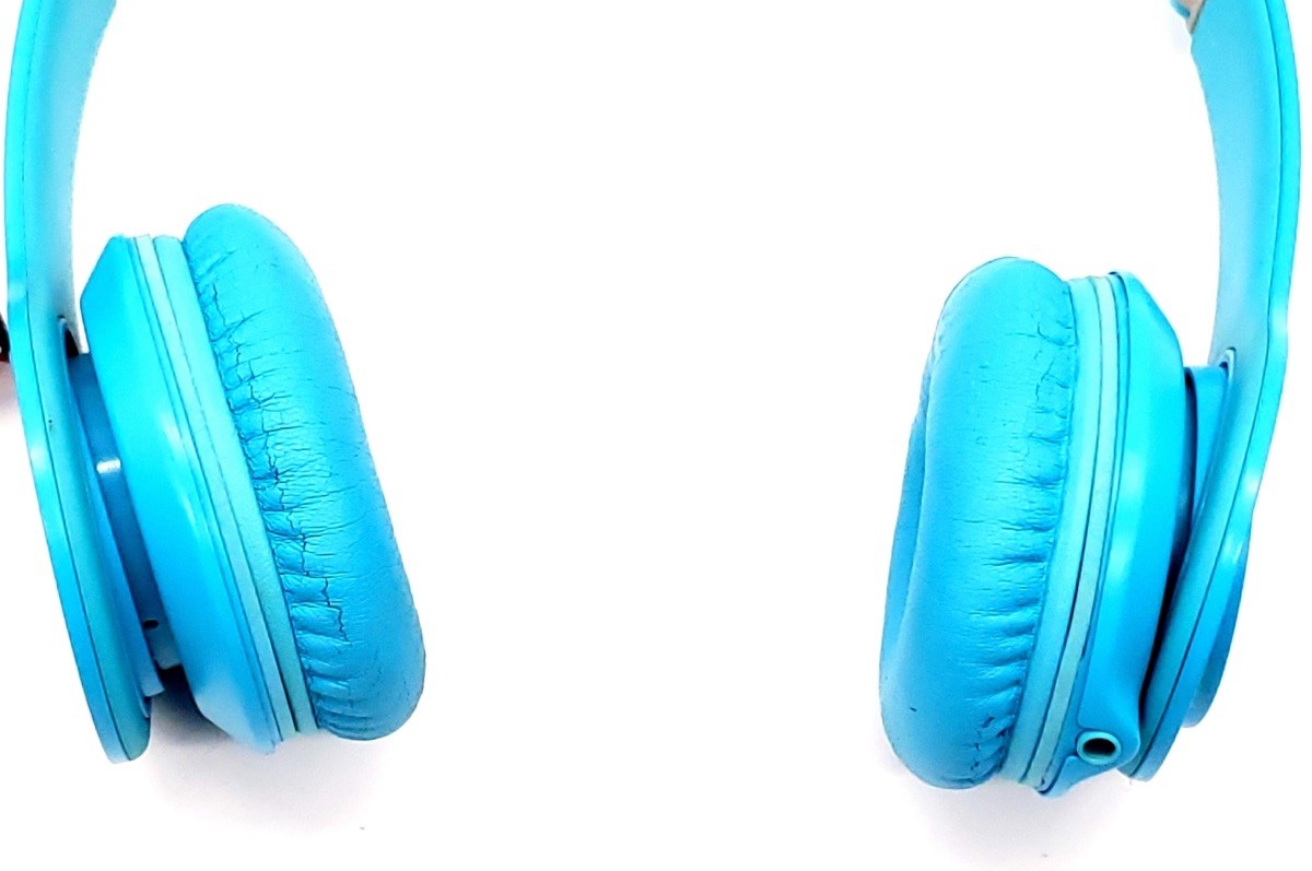 Beats by Dr. Dre Solo HD Headband Headphones – Teal – Wired with bag WORKS