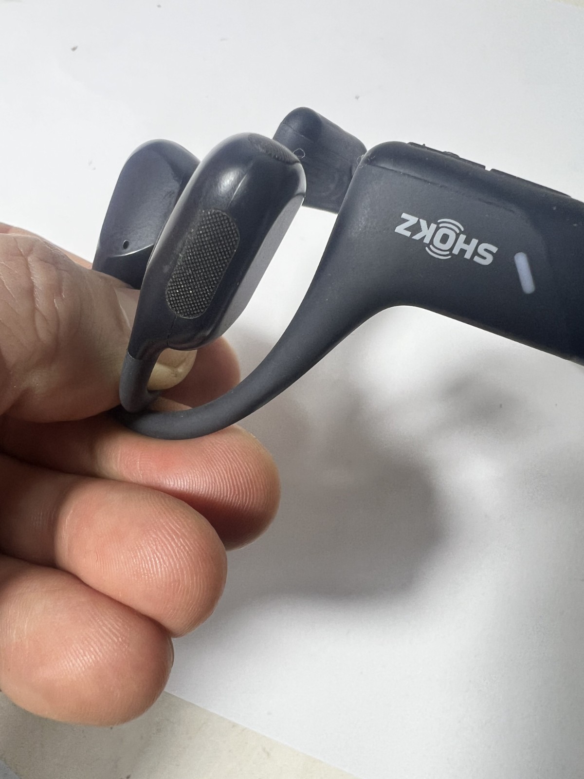 Shokz OpenRun Pro Open-Ear Headphones Black (S810-ST-BK-US) As-Is but issue READ