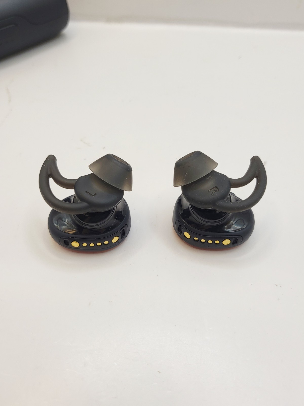 Bose SoundSport Free Wireless Earbud Model 423729 black/orange