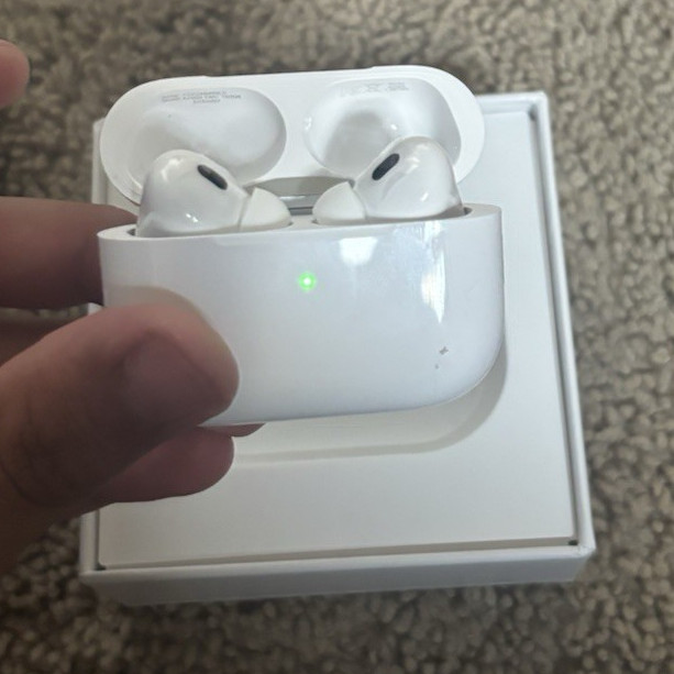 Apple AirPods Pro White In-Ear Bluetooth Wireless Earbuds w/ ANC & Case