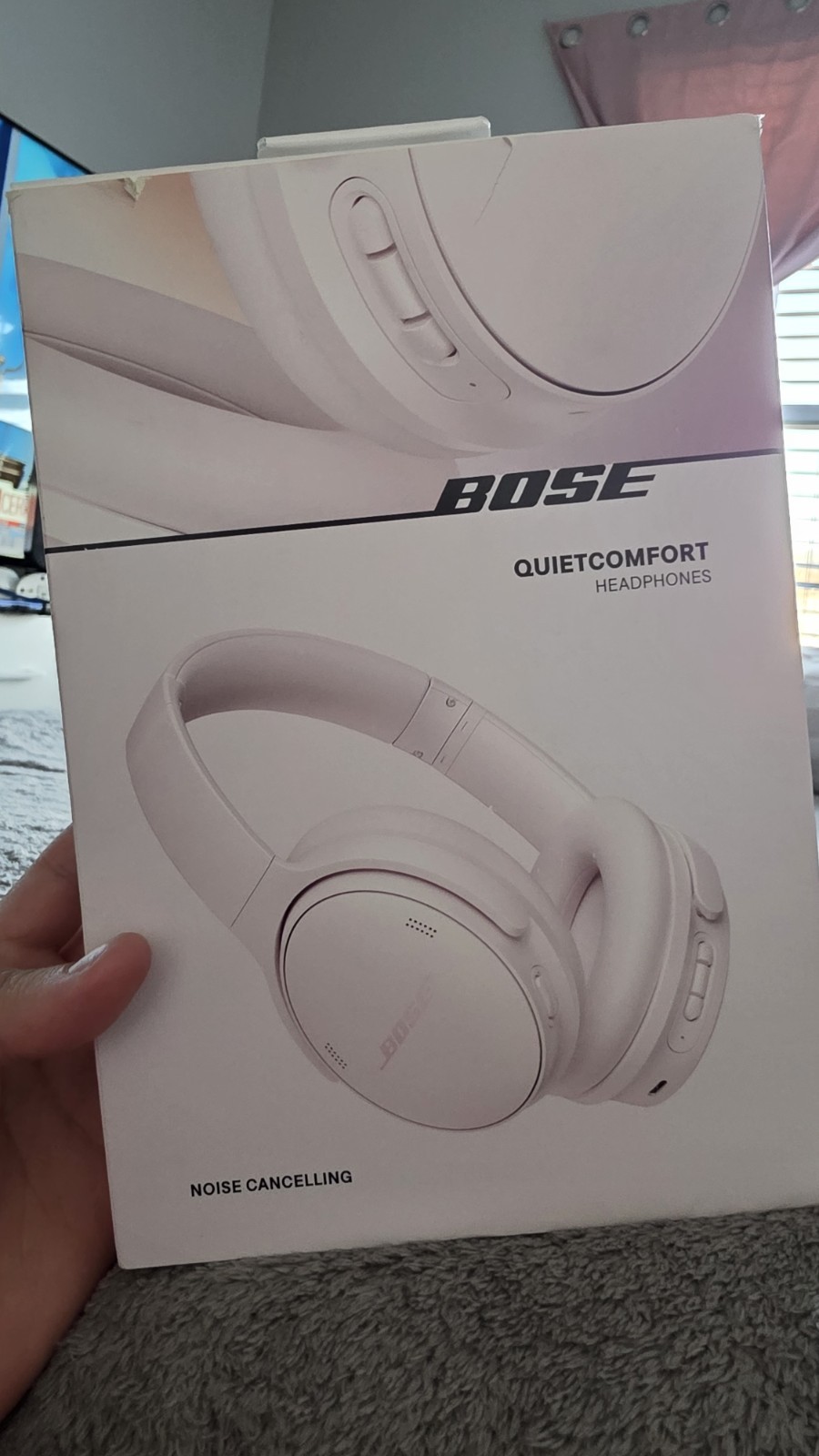 Bose QuietComfort Wireless Noise Cancelling Over-Ear Headphones, White