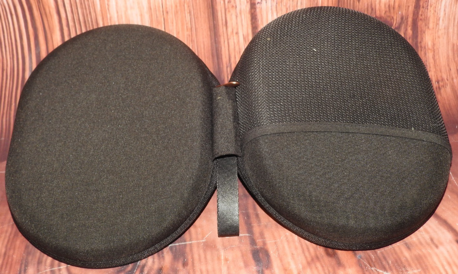 Sony WH-1000XM4 Active Noise Cancelling Bluetooth OverEar Headphones & Case Rose