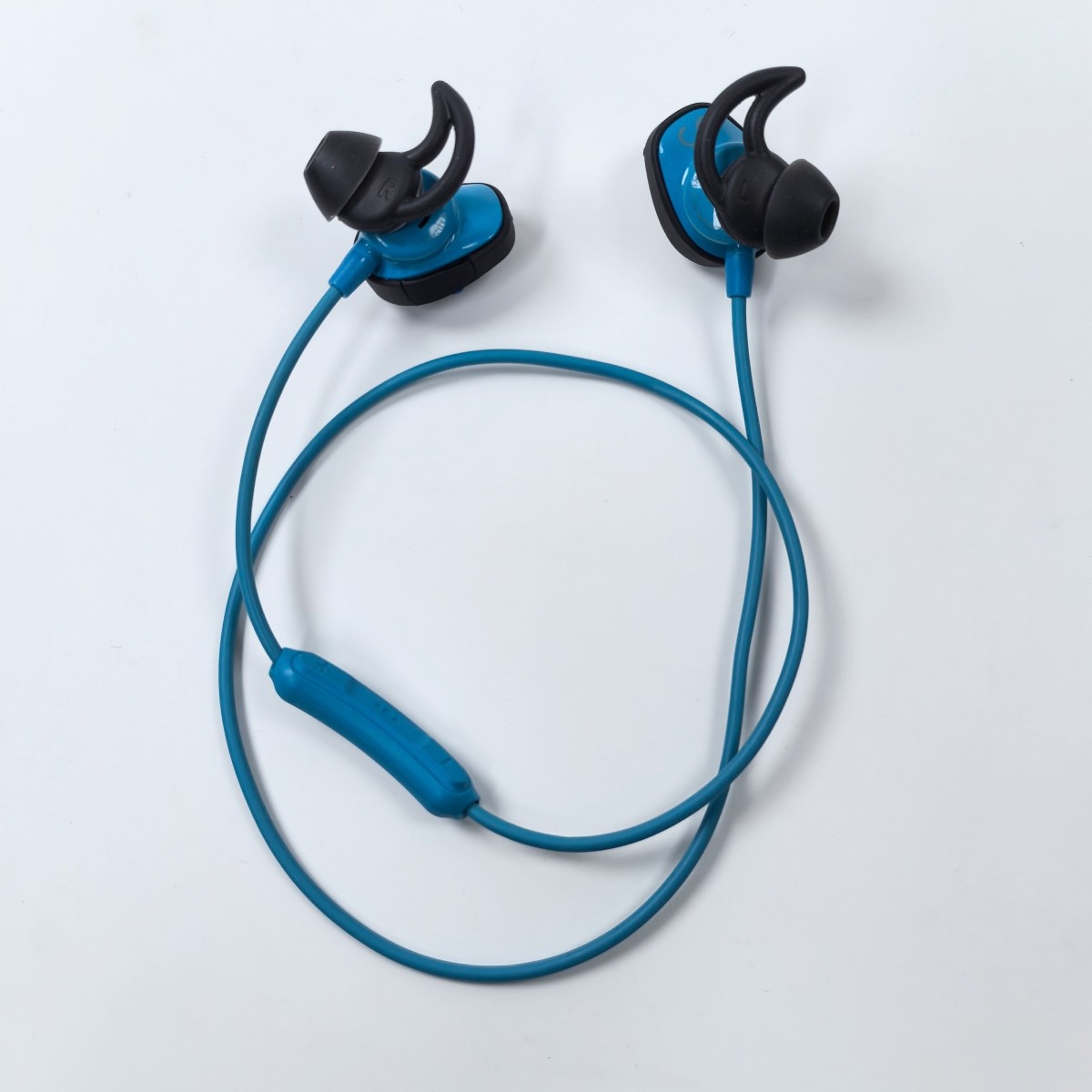 Bose SoundSport Bluetooth Wireless Headphones In-Ear Neckband Earbuds Blue