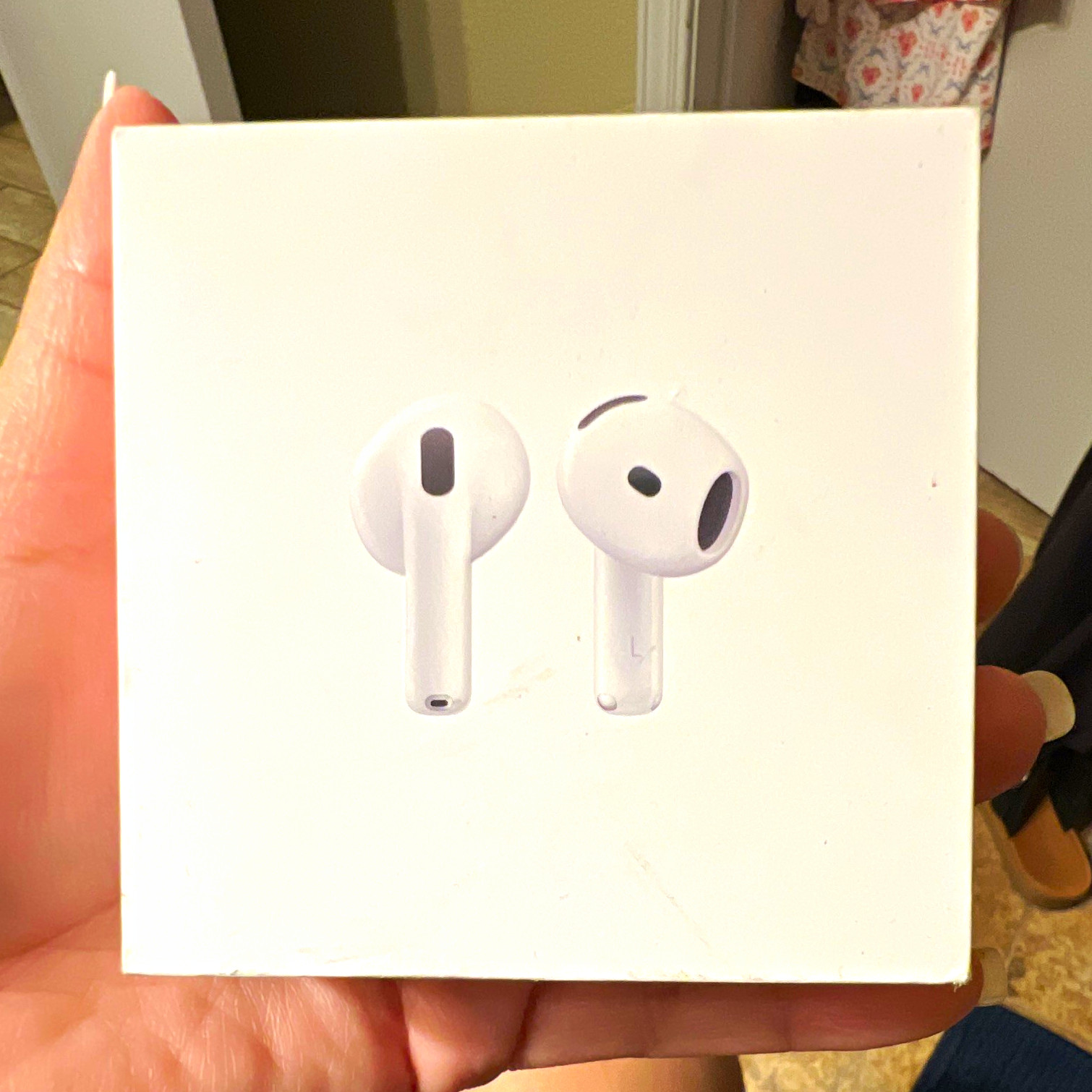 Apple AirPods 4 Wireless Bluetooth In-Ear Earbuds w/ Charging Case White