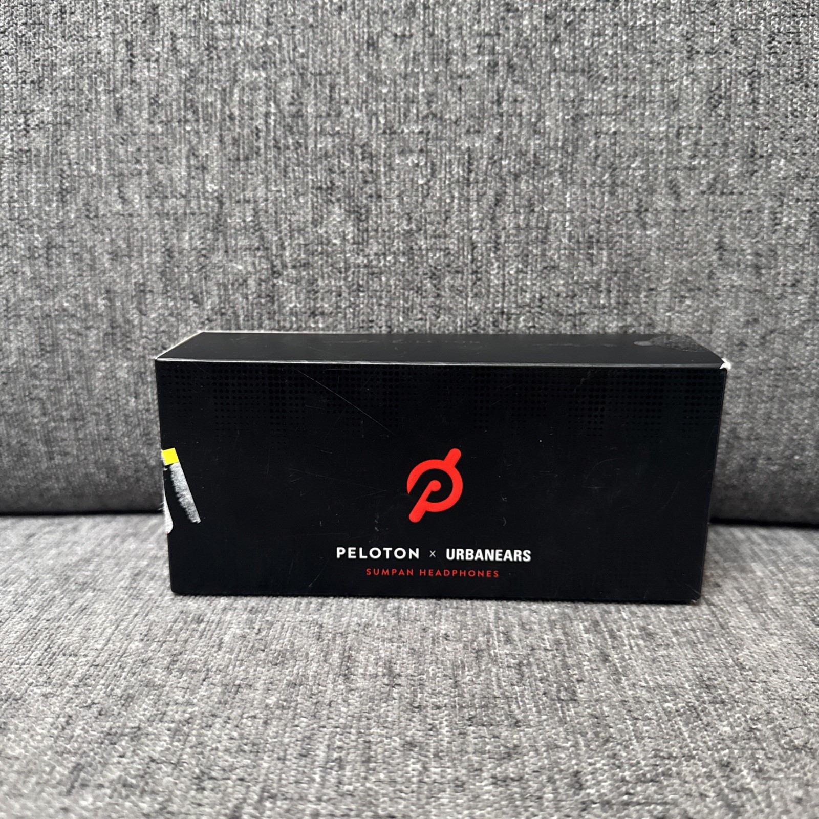 Peloton X Urbanears Sumpan Wired Headphones PLHPB01 3.5mm & 2.5mm Black NEW