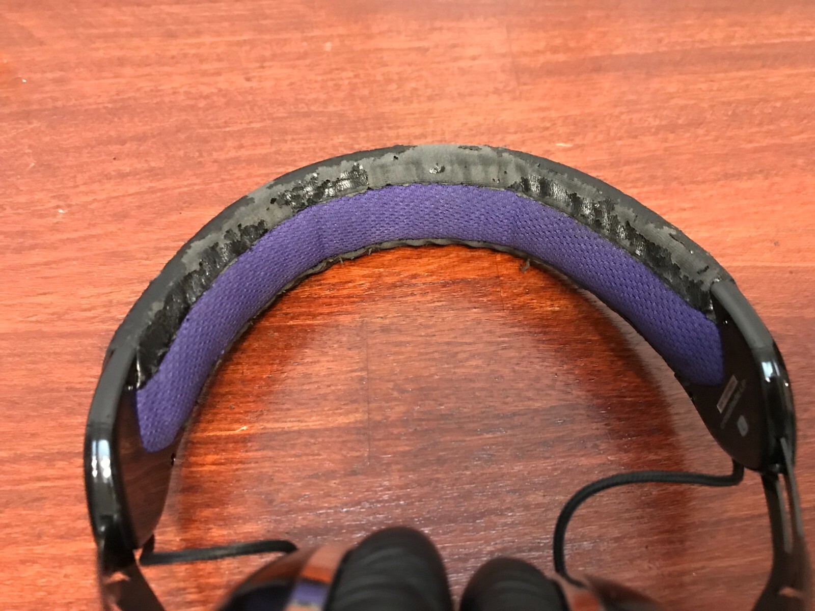 V-MODA Crossfade LP Nero (purple) – Black Leather Headphones