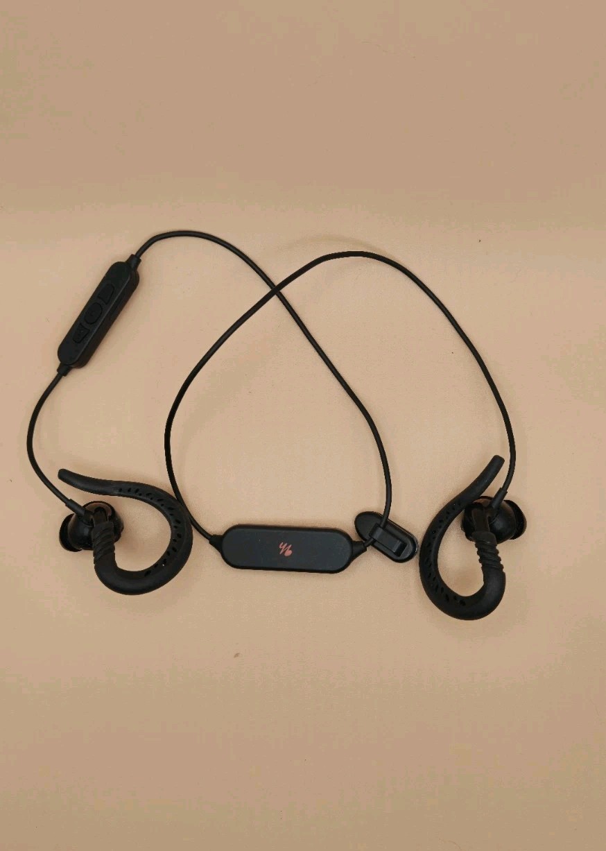 Yurbuds Focus 500 Bluetooth Earphones Black Tested Working Charges No Cable