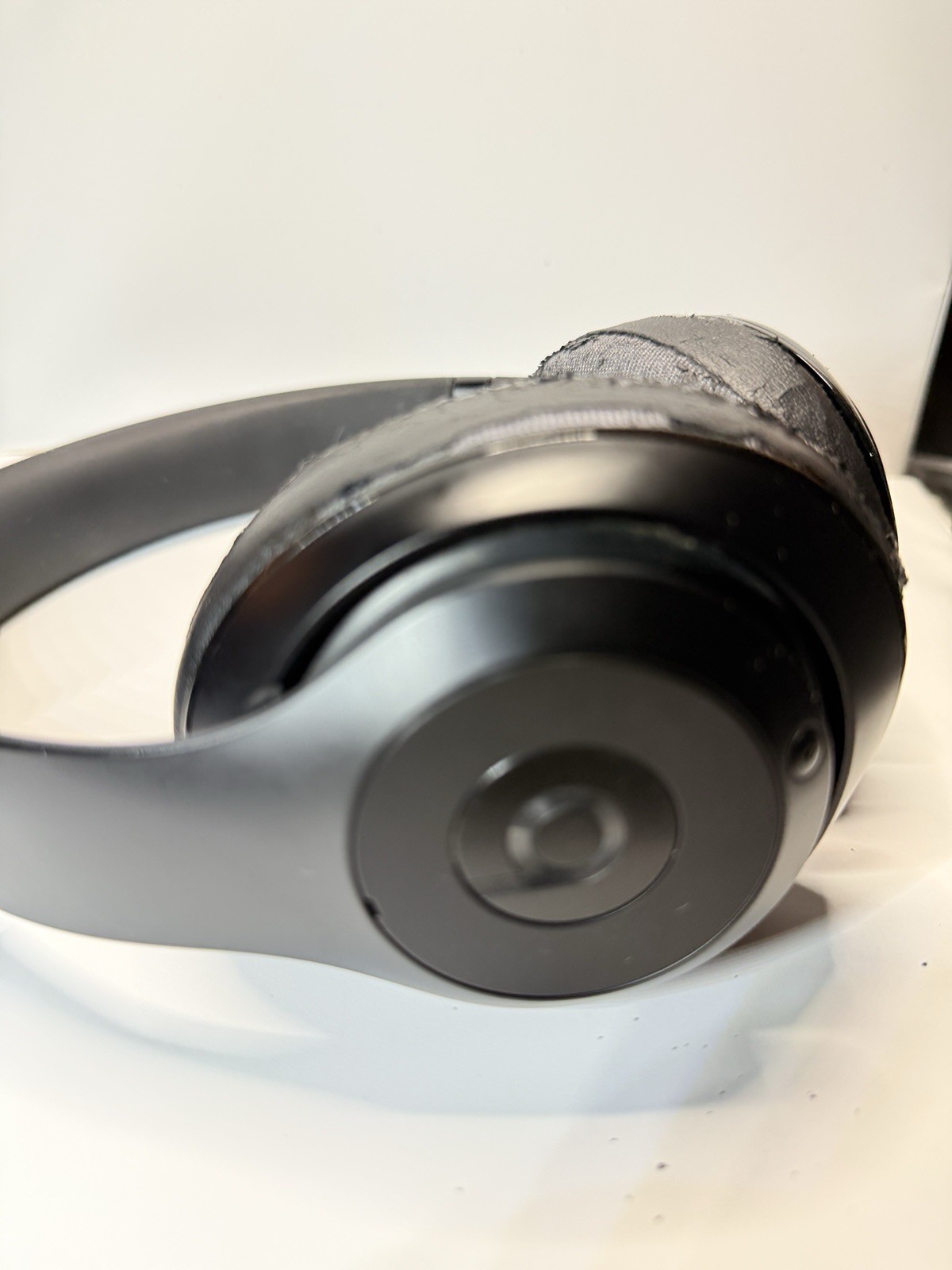 Beats by Dr. Dre Studio2 Wireless Bluetooth Headphones Black – B0501