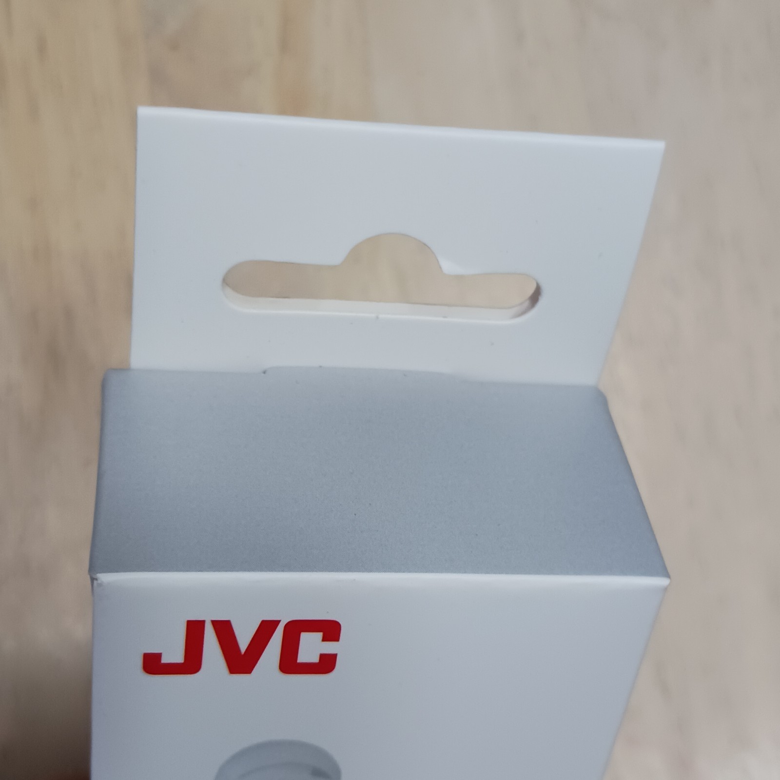 New JVC Gumy Plus HA-FX5 Wired Earbuds Headphones Coconut White