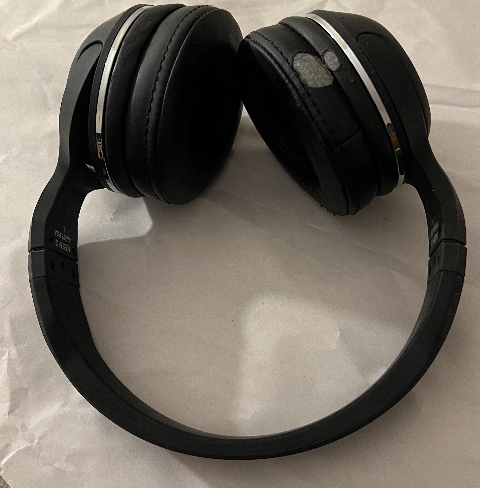 Skullcandy Hesh 2 On Ear Headphones – Black May Need Cushion Replaced