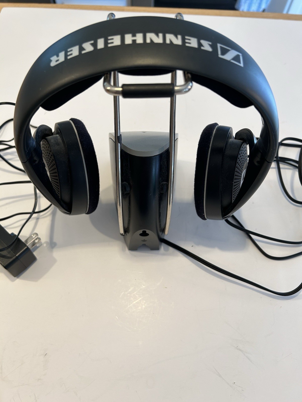 Sennheiser HDR 120 RF UHF Wireless TV Headphones TR120 Base Adapter Rechargeable