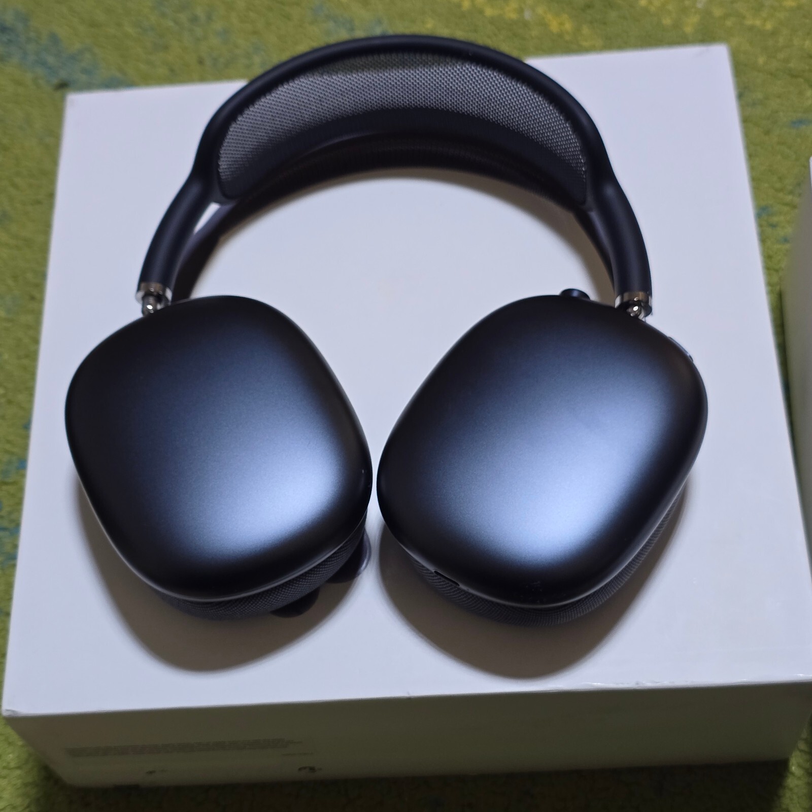 Apple AirPods Max USB-C 2nd Generation Midnight MWW43AM/A Bluetooth 2024 Model