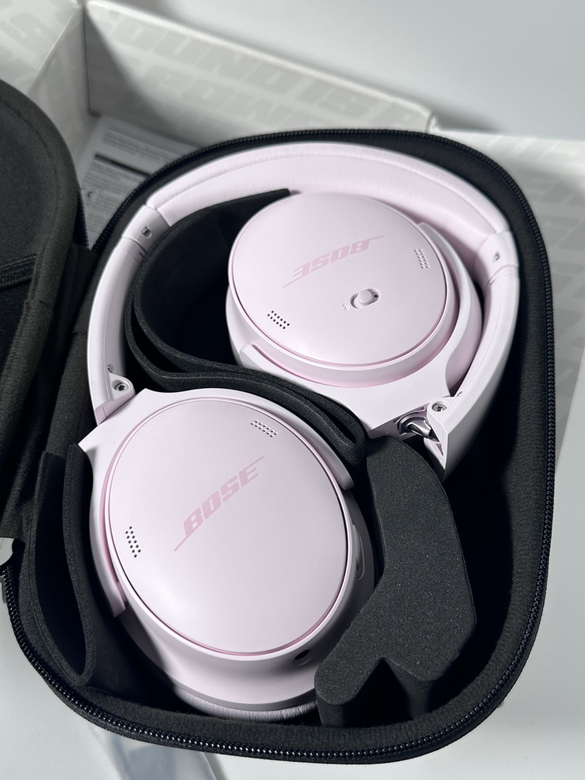 Bose QuietComfort Bluetooth Wireless Noise Cancelling Headphones Petal Pink