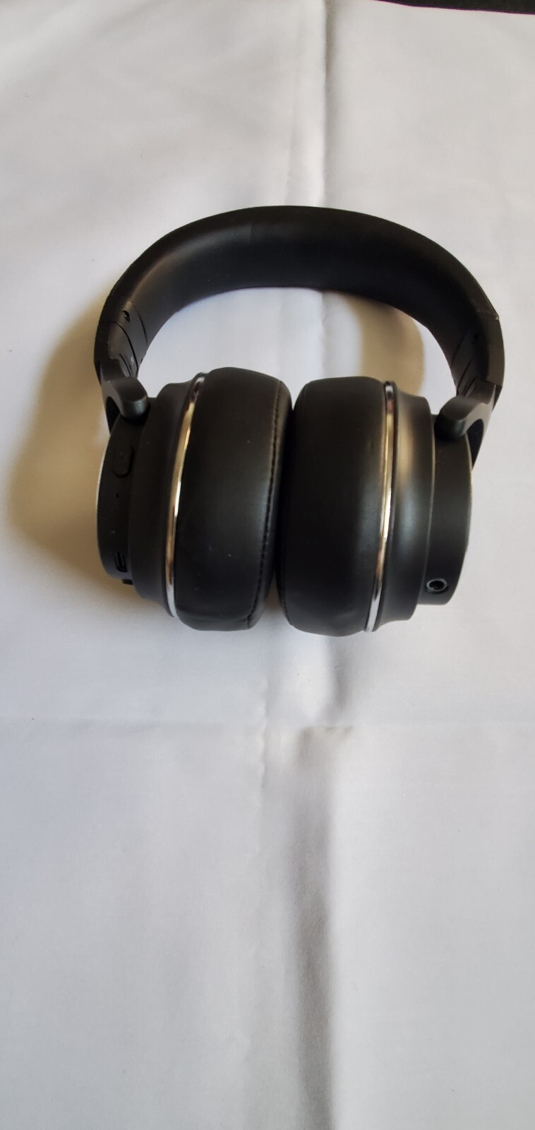 Raycon RBH820-BlK H20 Wireless Noise-Cancelling Over-the-Ear Headphones – Black