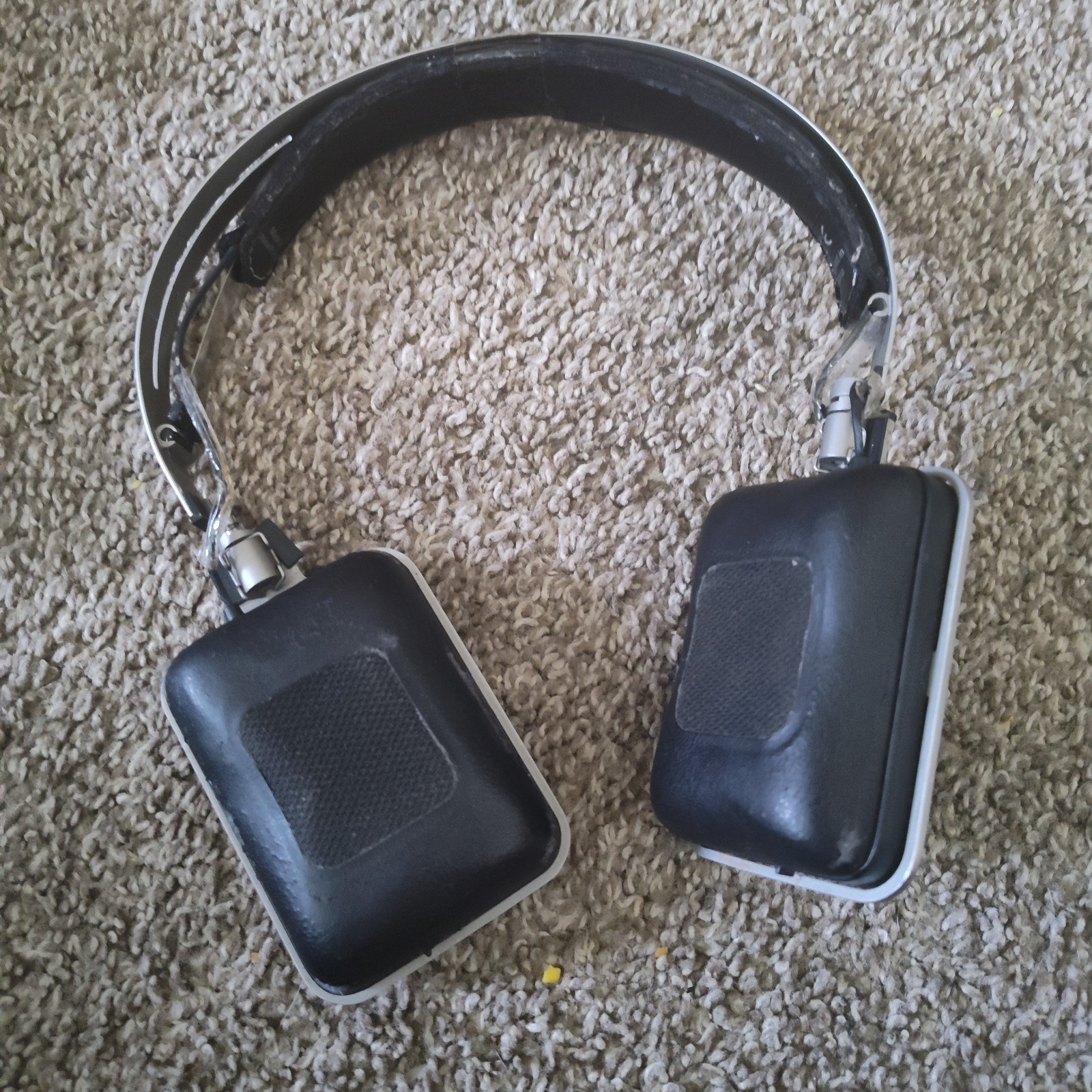 Harman Kardon CL On-Ear Wired Headphones Untested.