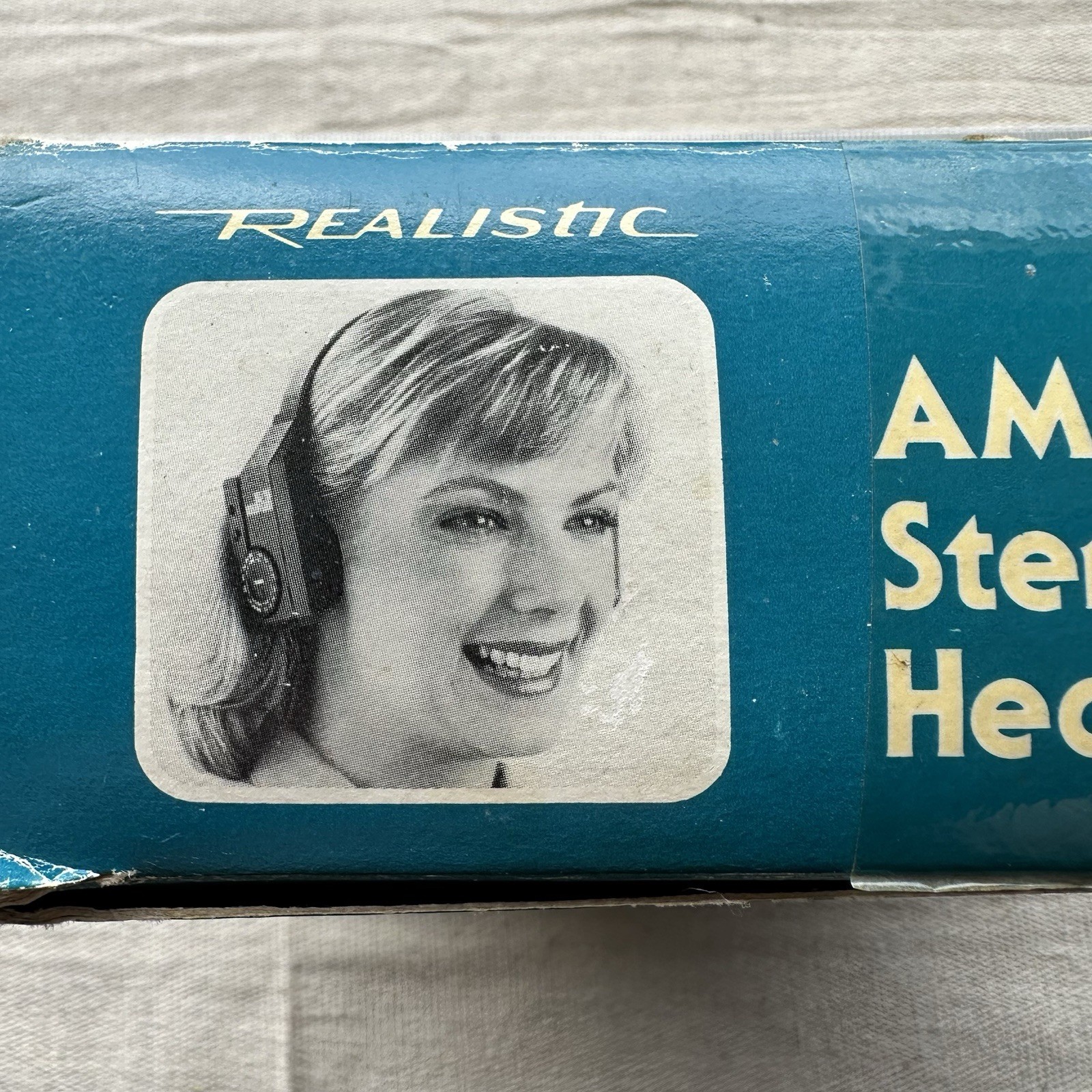 Realistic 12-125a AM/FM Stereo Mate Headphone Appears Unused