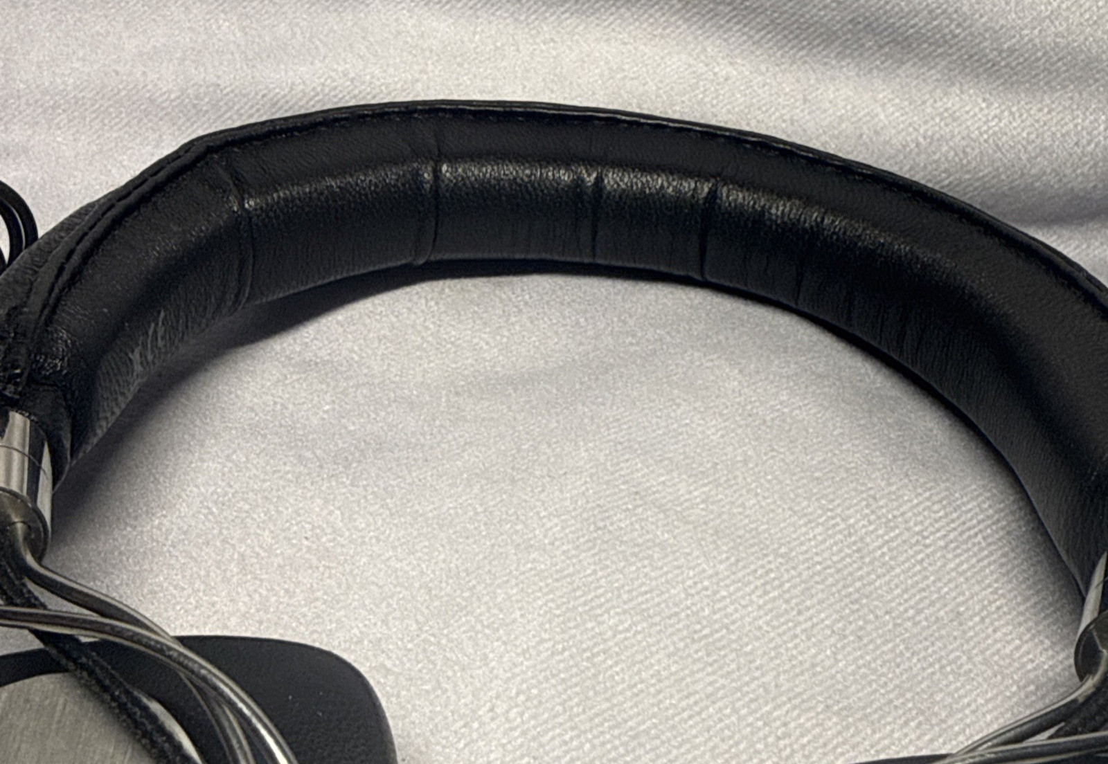 Bowers & Wilkins P5 Wired On Ear Headphones Black Headband Stereo HiFi Premium