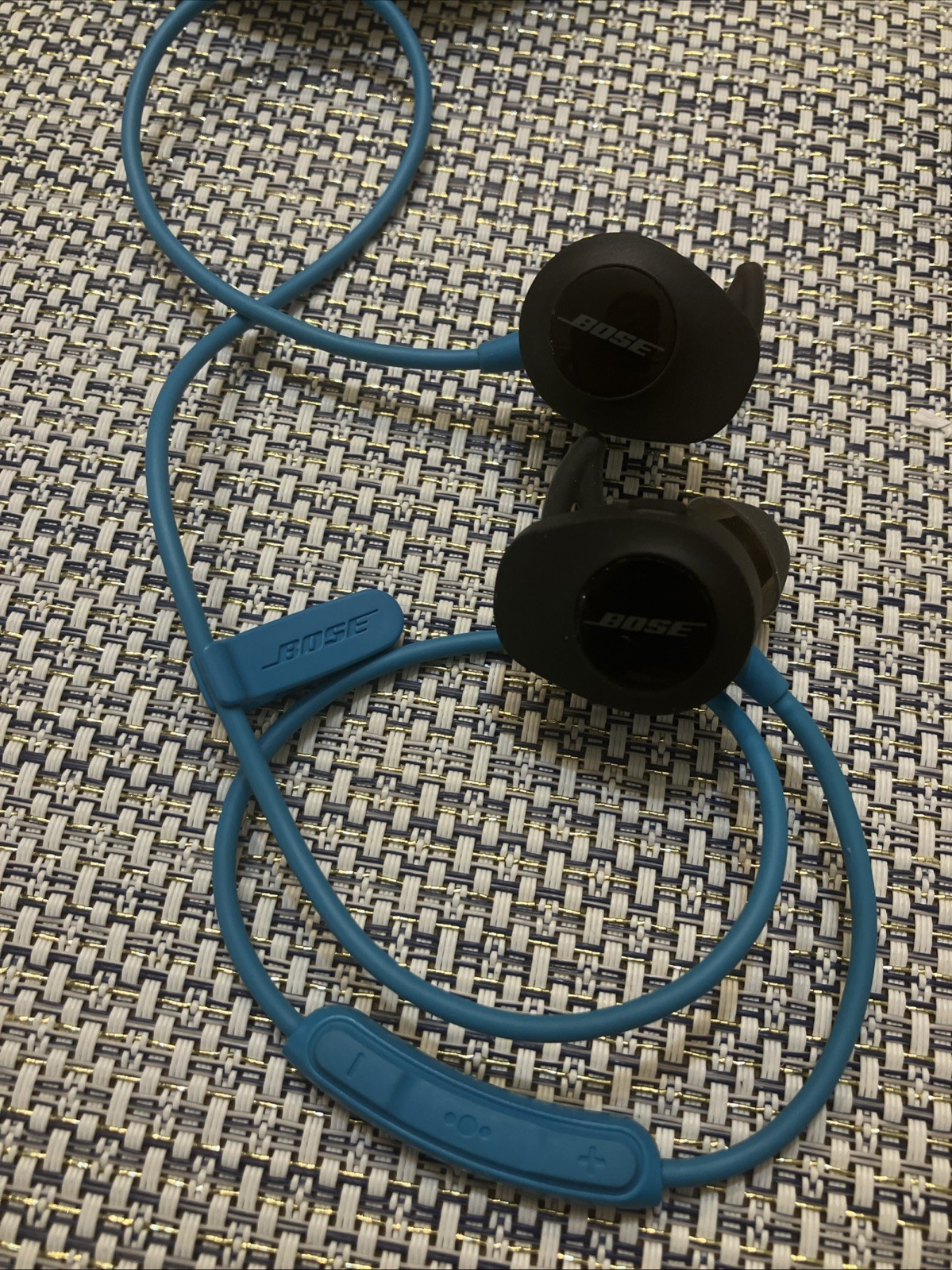 Bose SoundSport Wireless Bluetooth In-Ear Headphones – Aqua Black