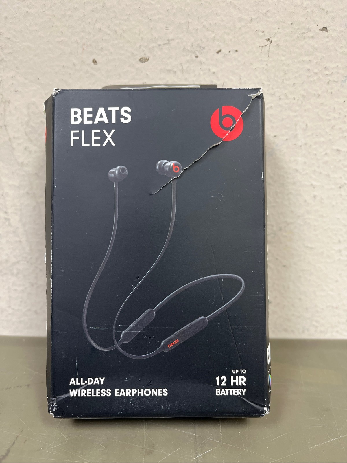 Beats Flex Wireless Earphones – Black 3