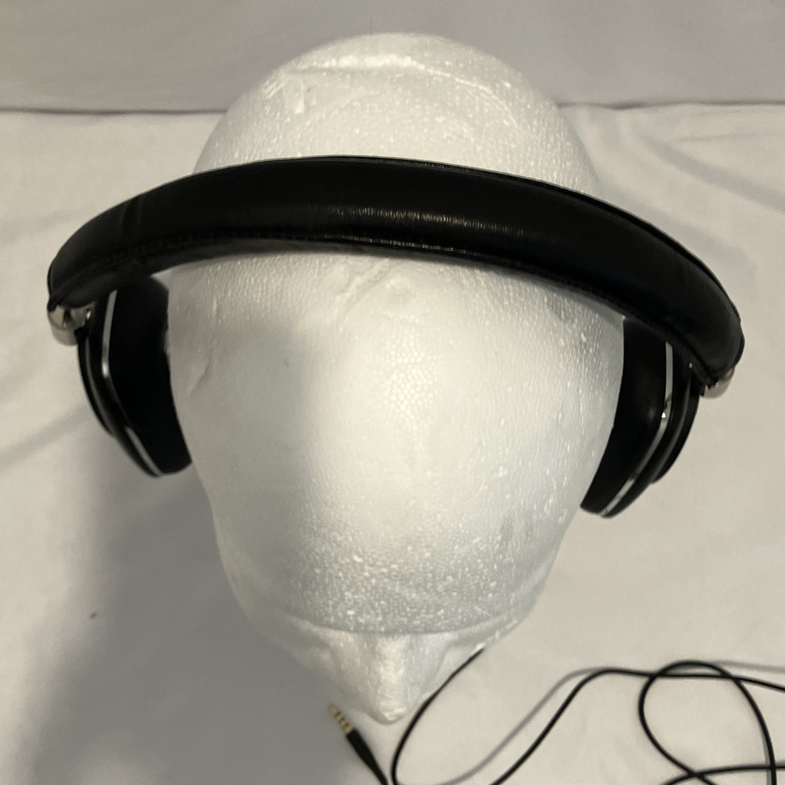 Bowers & Wilkins P5 On-Ear Wired Headphones 3.5mm Jack Black/Silver