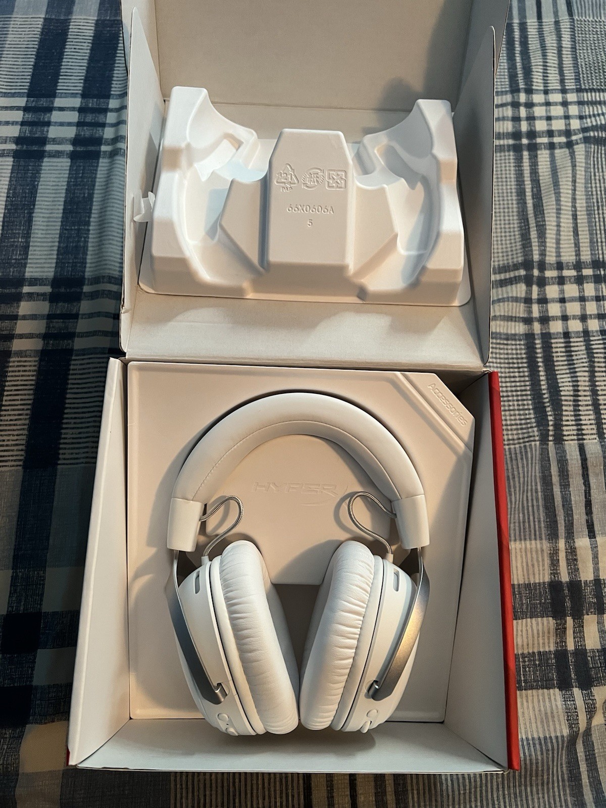 HyperX Cloud III S Wireless Gaming Headset for PC PS5 PS4 Nintendo Switch Mobile