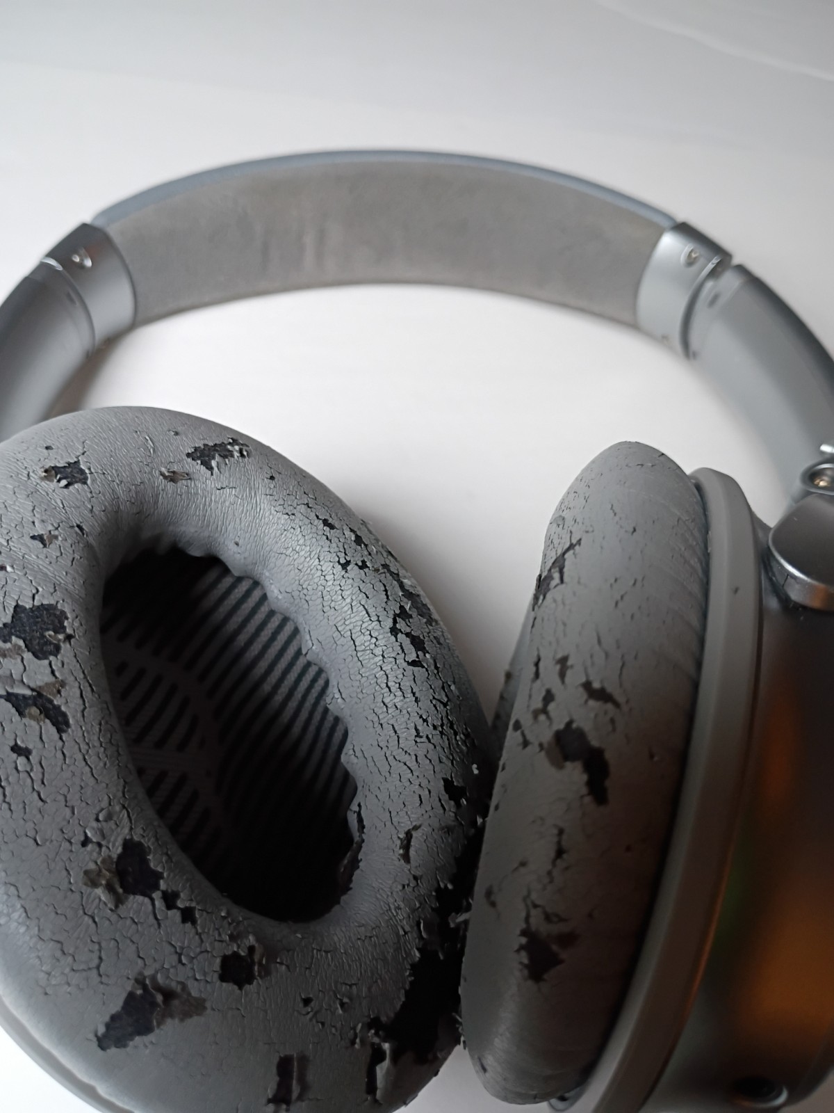 Bose QuietComfort 35 II Wireless Headphones Silver Tested Read