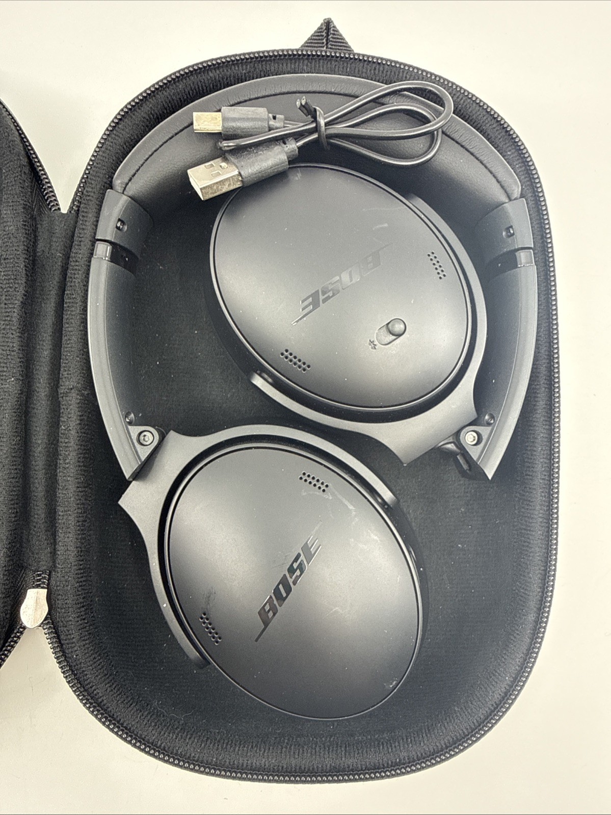 Bose QuietComfort 45 Noise Canceling Bluetooth Headphones – Black 437310 + Case