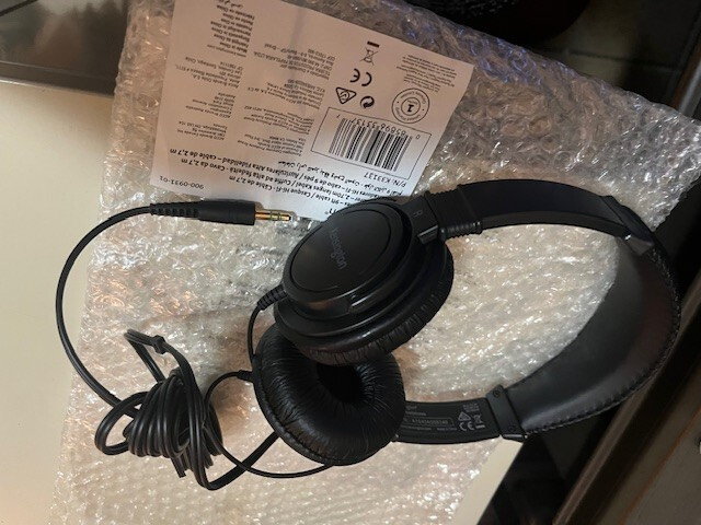 Kensington Hi-Fi Headphones 9ft cable for Kids, for Adults, for School, Padded