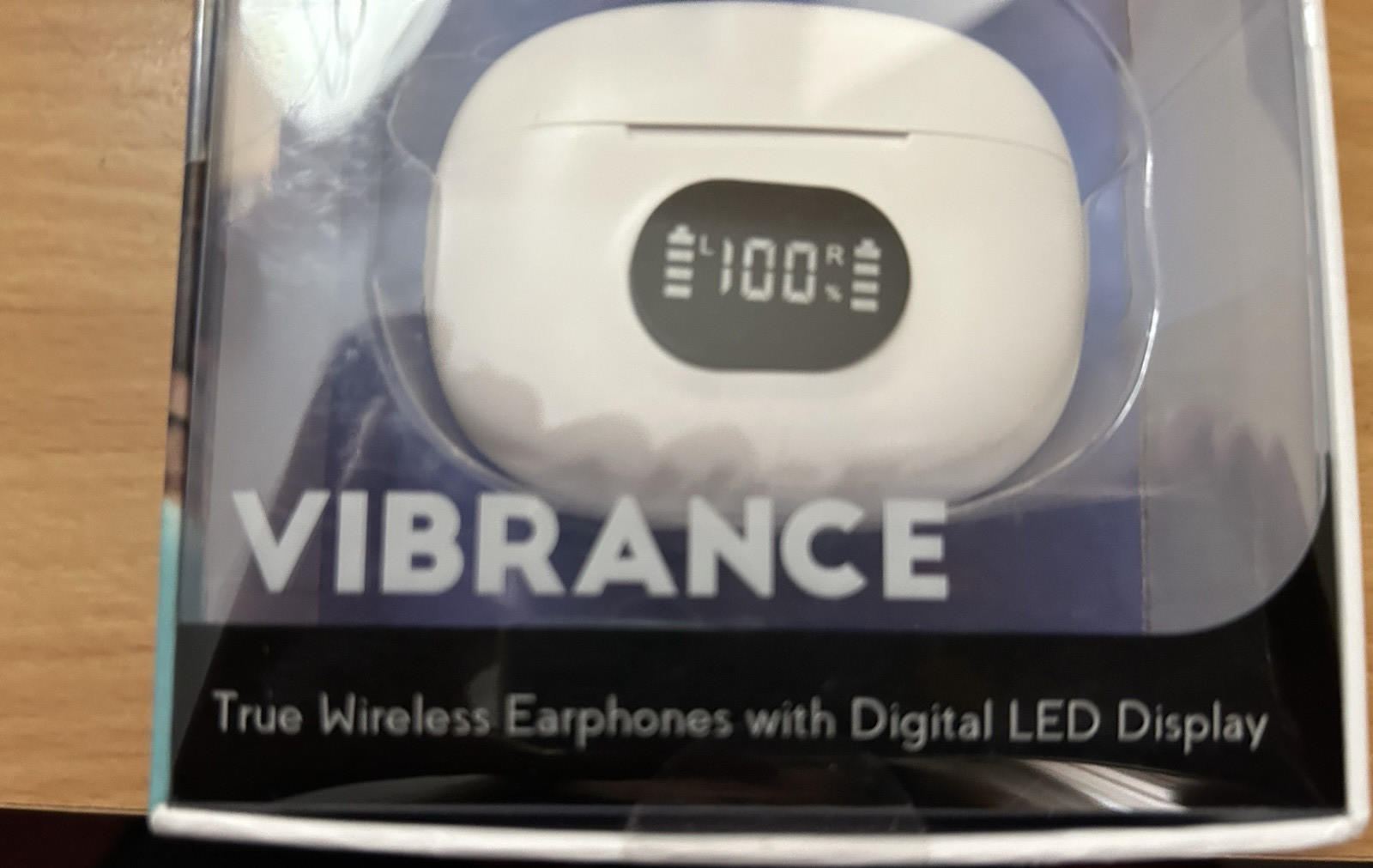 Muze by Vivitar Vibrance Wirelss Earphones w/Digital LED Display Bluetooth White
