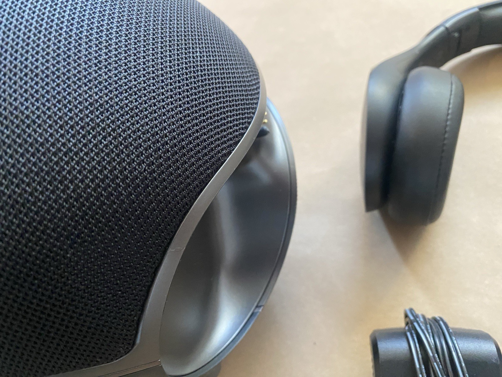 Motorola Sphere+ 2 in 1 Bluetooth Speaker and Wireless Headphones Tested Working