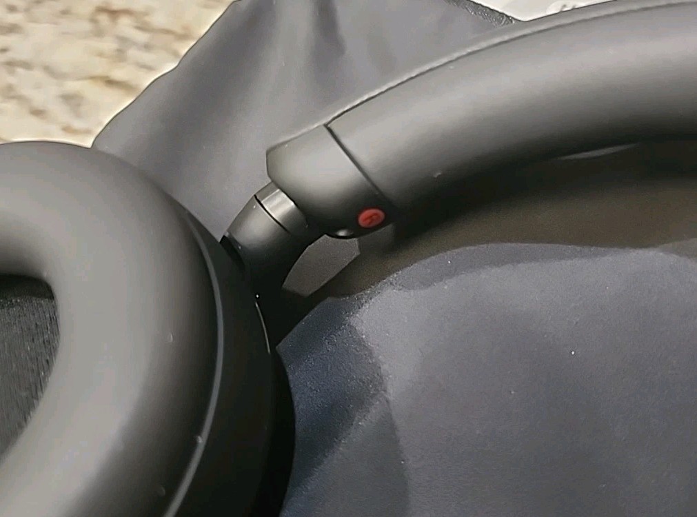 Sony WH-1000XM5SA Wireless Noise Canceling Headphones – Black