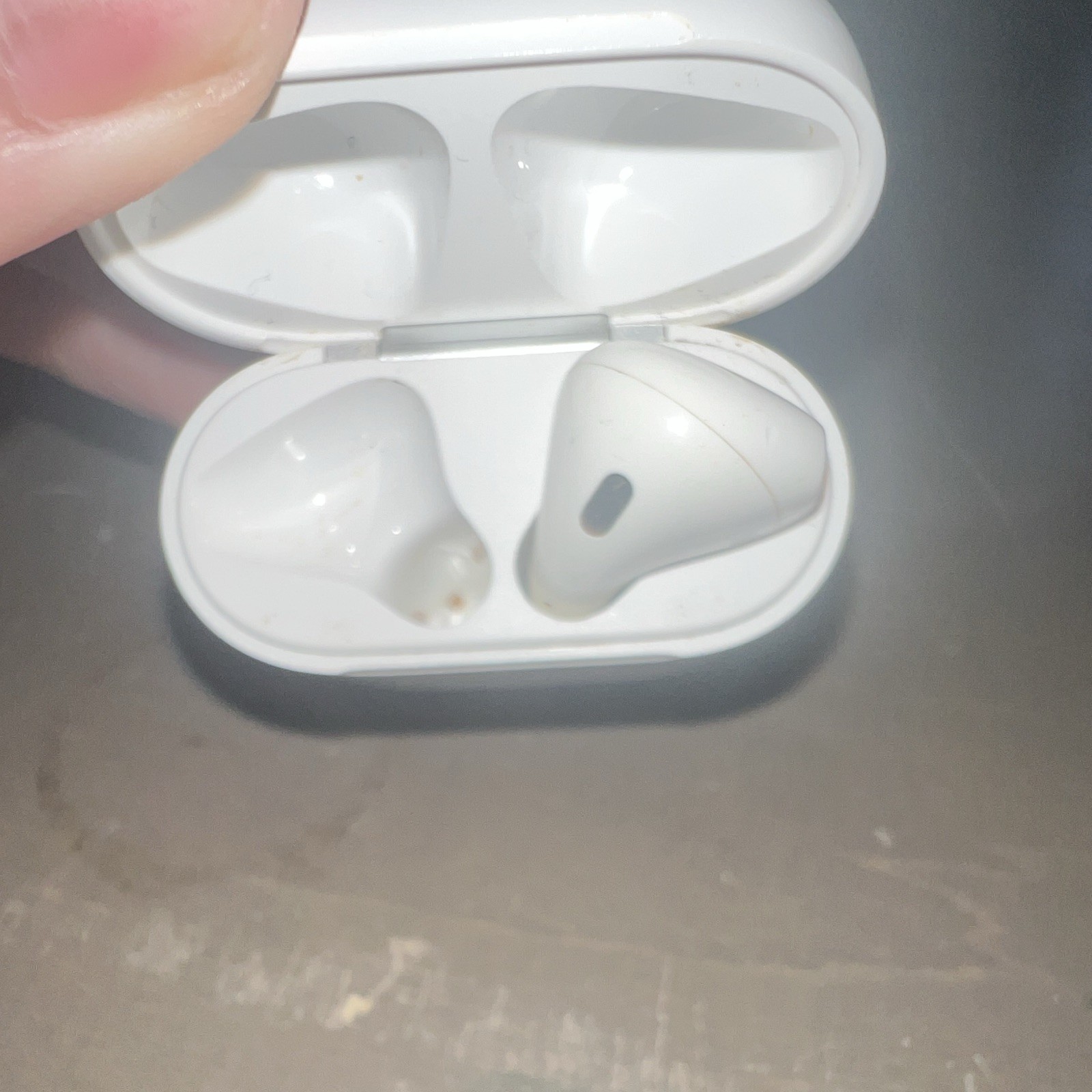 Apple AirPods (3rd Gen) White Wireless Bluetooth Earbuds w/ Built-In Mic
