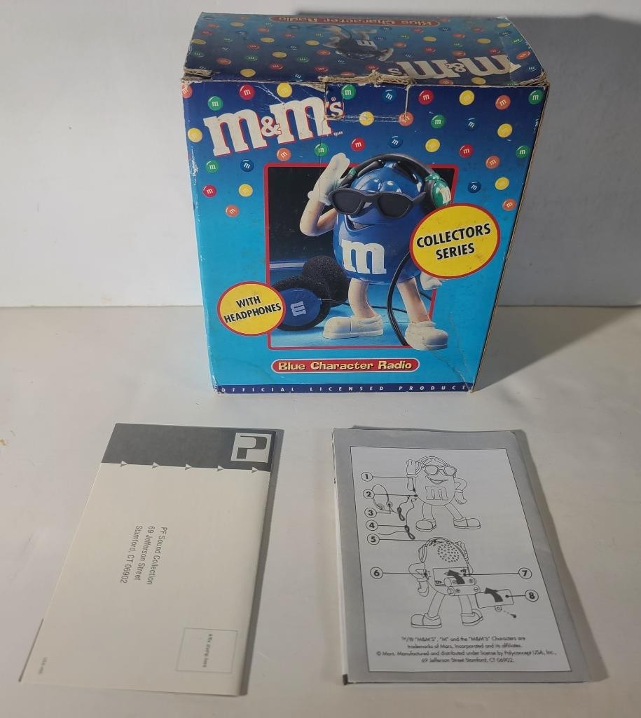 RADIO SHACK EXCLUSIVE M & M’S BLUE CHARACTER HEADSET RADIO BOXED MINT
