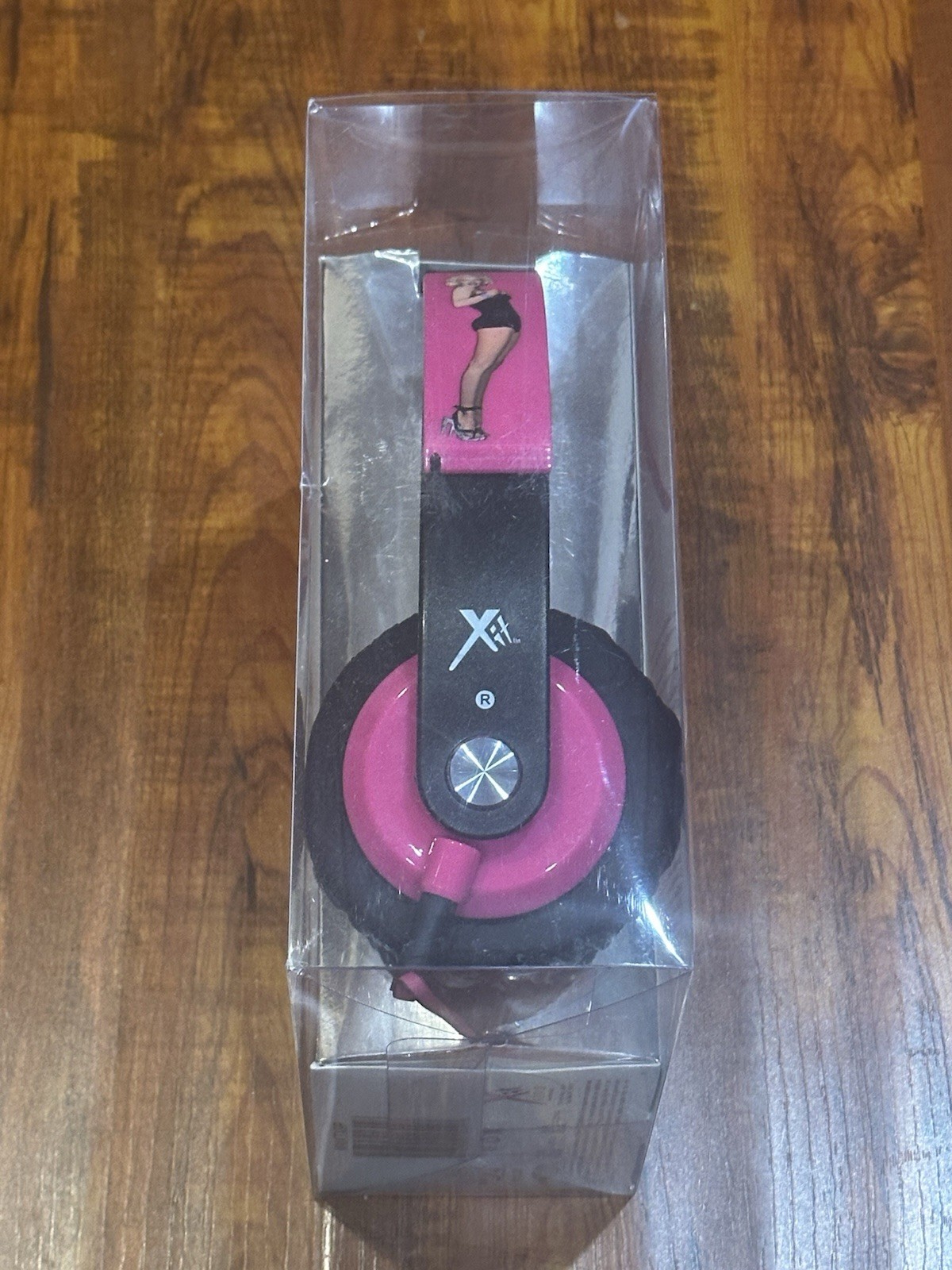 Marilyn Monroe Pink X9 with Inline Mic 3.5mm Headphones – NIB – New & Sealed!