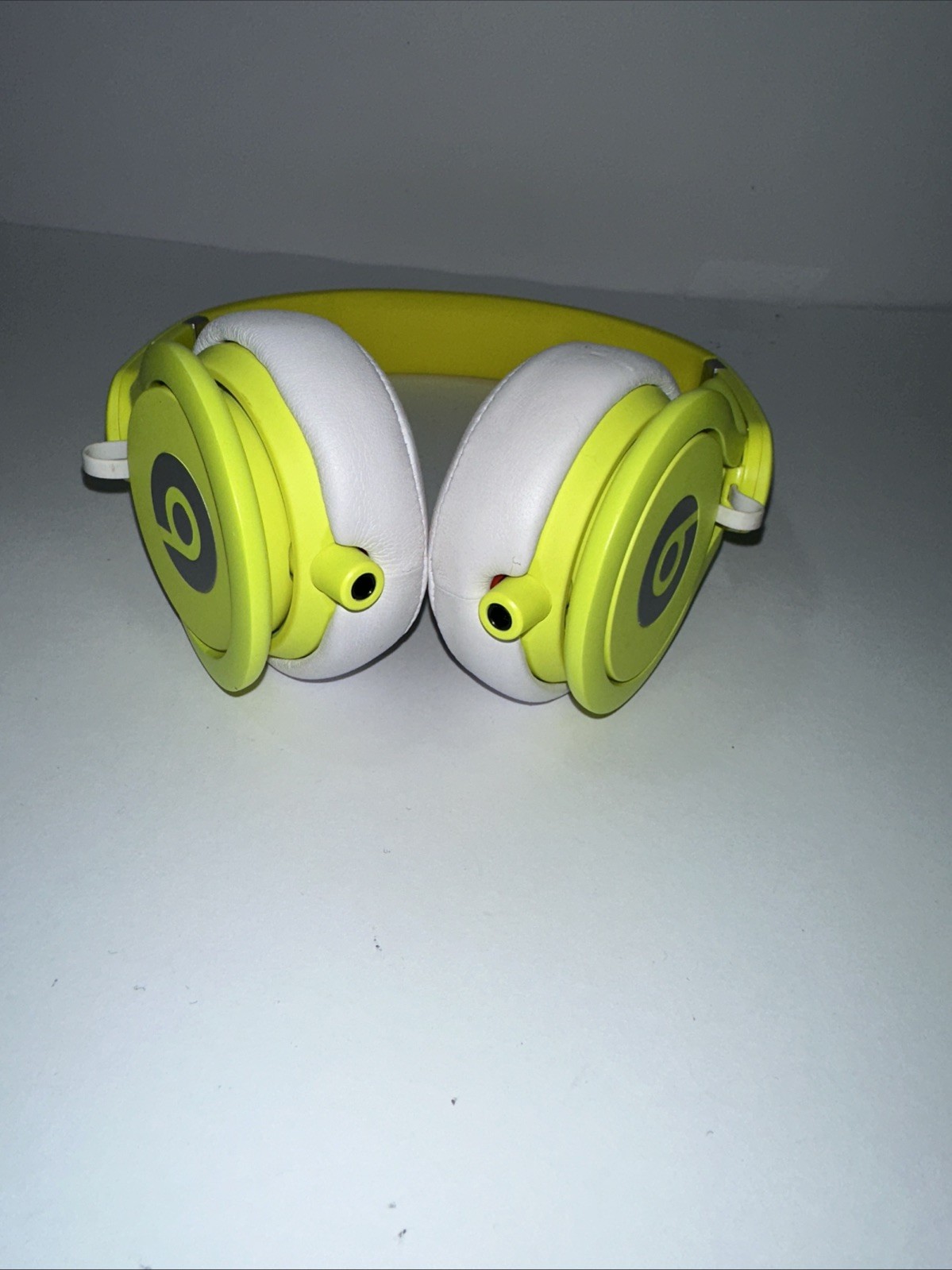 Beats Mixr Headphones On Ear Neon Yellow/Lime Mixer Beats by Dre