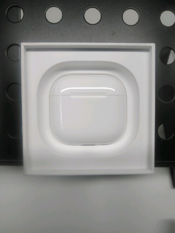 Apple AirPods 4 ‎MXP93LL/A Wireless Earbuds White ANC Transparency Mode In Ear