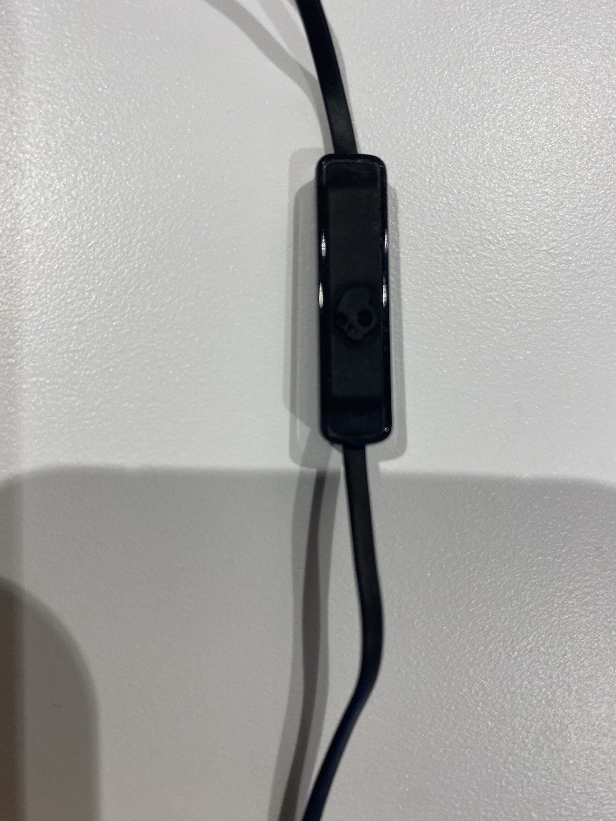 NEW Skullcandy Ink’d 2 Wired Earbuds – Supreme Sound – Y2K Mic + Case