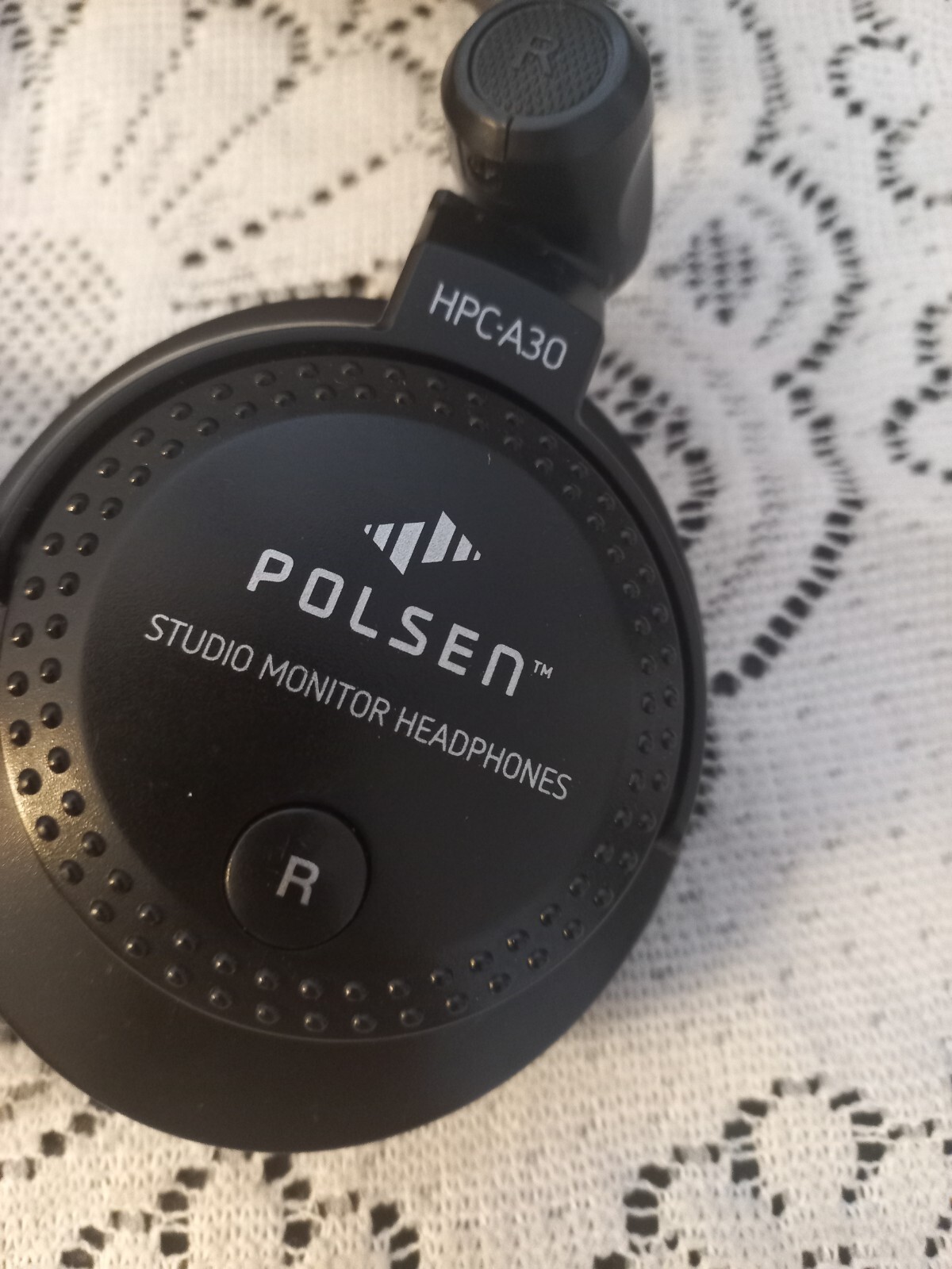 Polsen HPC-A30-MK2 Closed-Back Over-Ear Studio Monitor Headphones, 10′ Cable –