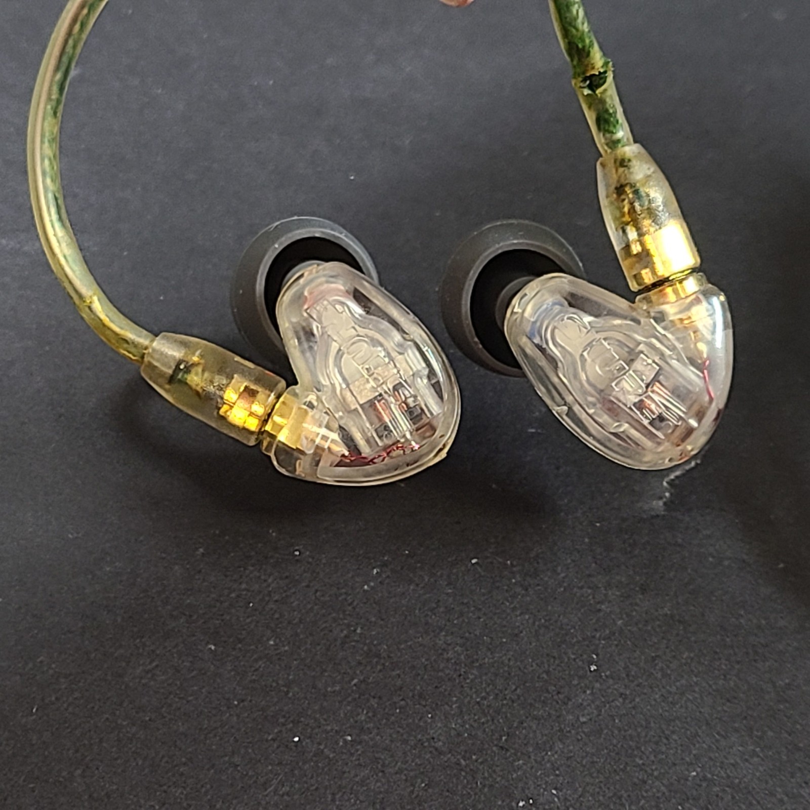 Shure SE315 LiveSound Sound-Isolating In-Ear Monitor Earbuds – Clear
