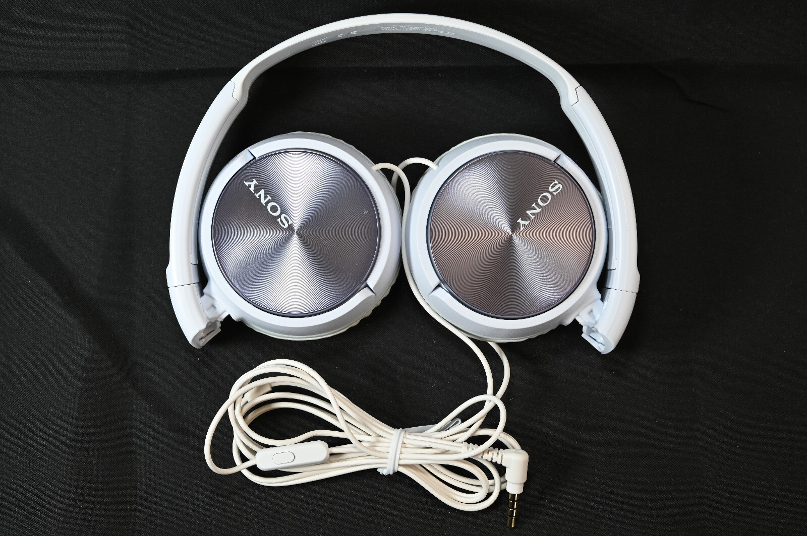 Sony MDR-ZX310AP/B ZX Series On-Ear Stereo Headphones w/Mic MDRZX310AP White