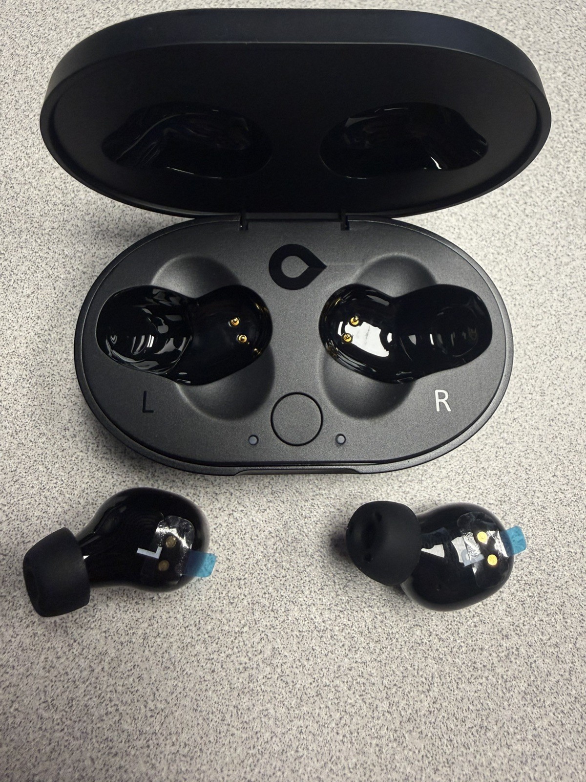 Eargo LINK OTC Hearing Aids with Charging Carry Case – Black (99-0173-001)