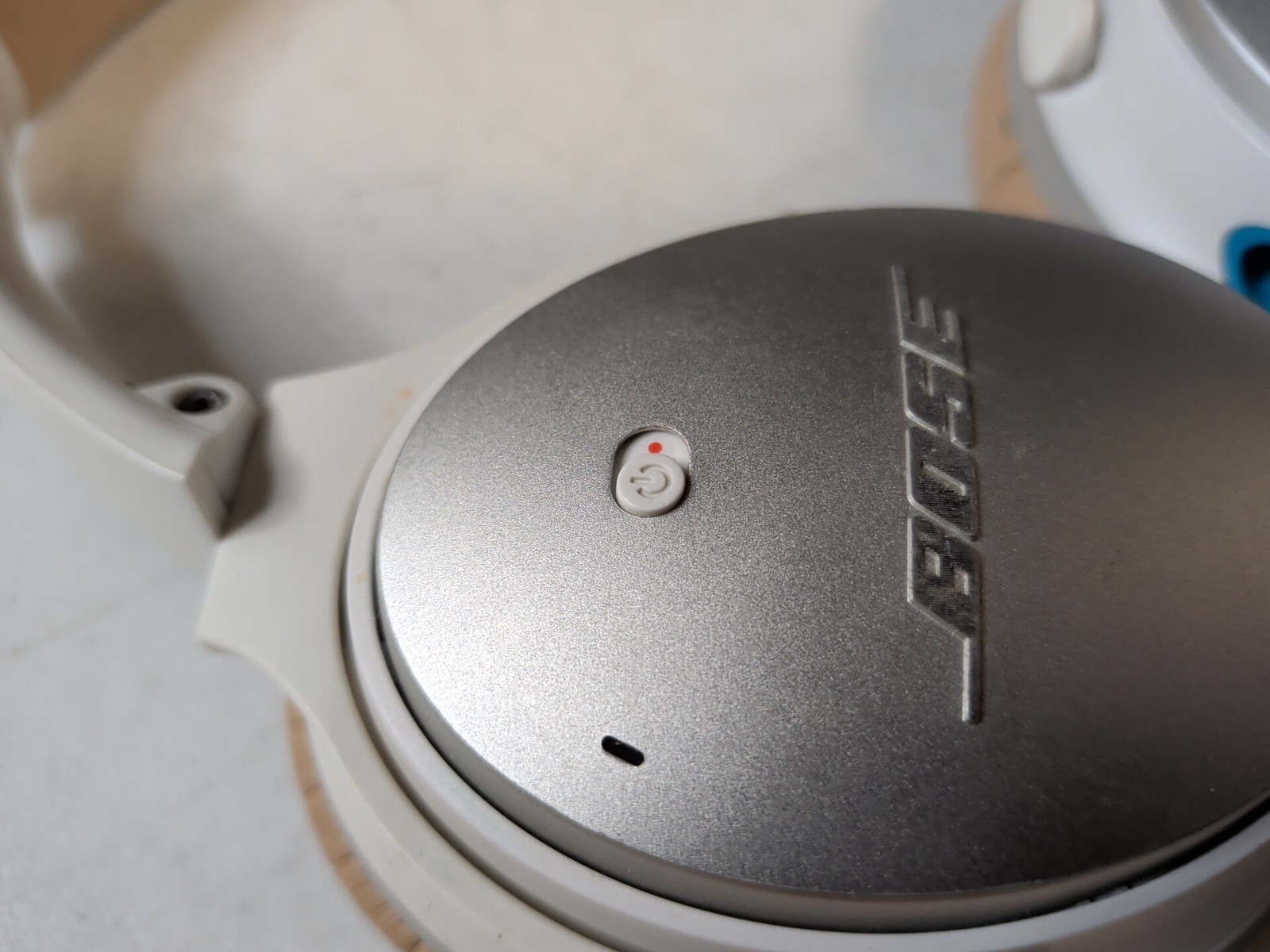 BOSE QuietComfort 25/QC25 Acoustic Noise Cancelling Headphones (For Parts) ⚠️