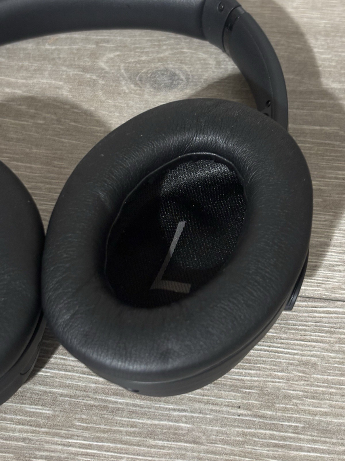 Bose QuietComfort 45 437310 Noise Canceling Bluetooth Black Headphones/Soft Case