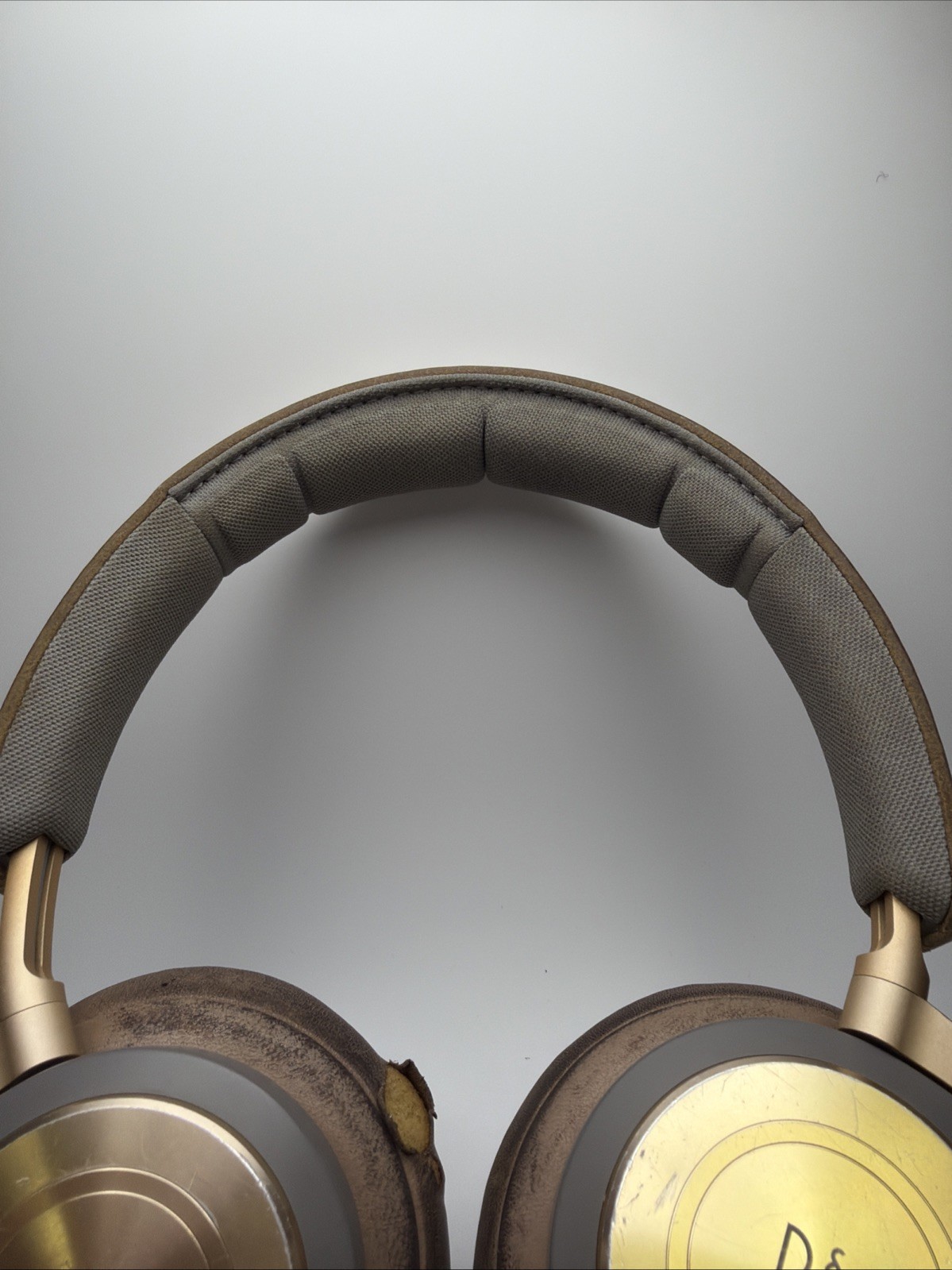 Bang & Olufsen Beoplay H9 Gen III Over the Ear Wireless Bluetooth Headphones