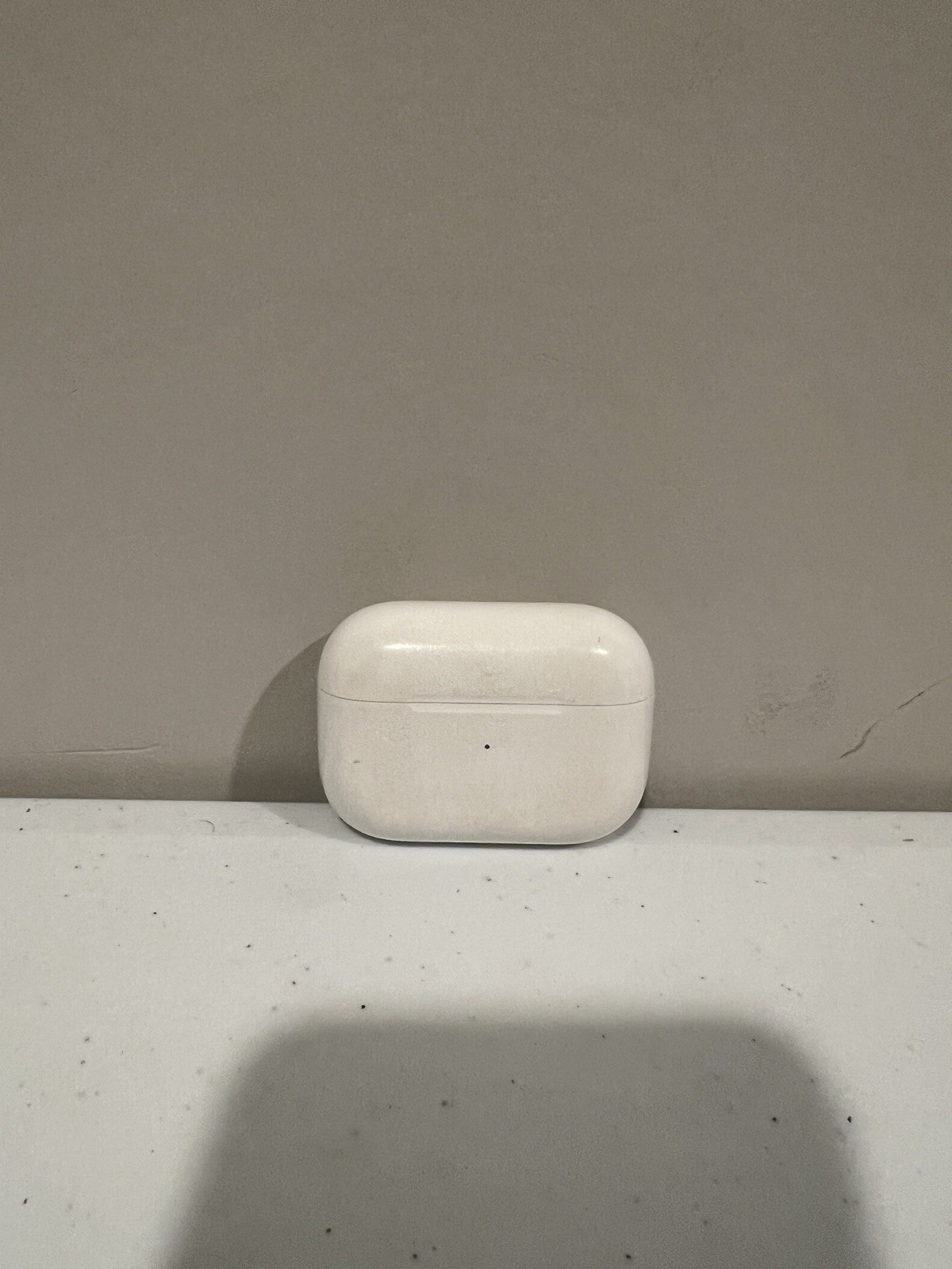 Apple AirPods Pro 2nd Generation with MagSafe Case White READ DESCRIPTION